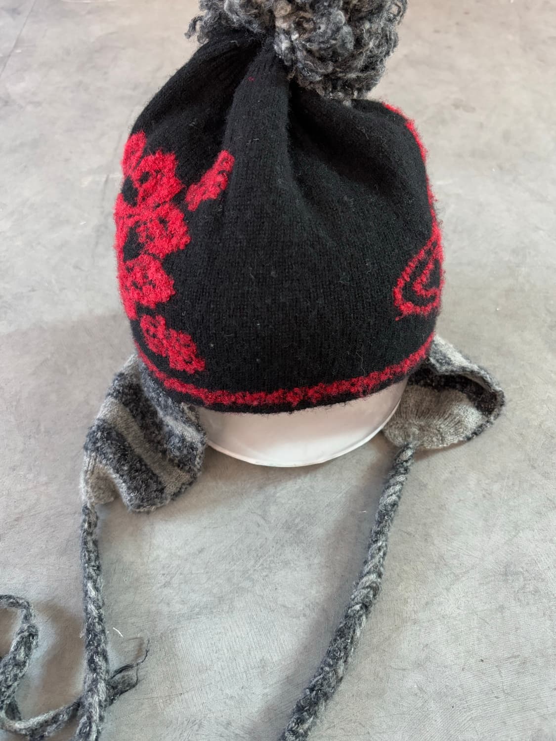 Vivienne Westwood 비비안웨스트우드 니트 이어 플랩 비니 상품이미지4