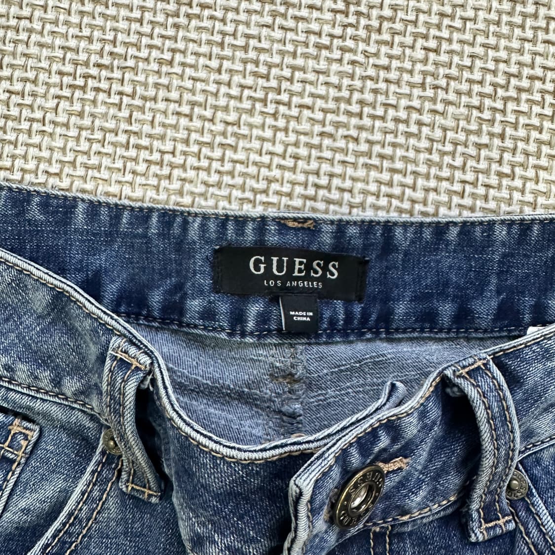 76 게스 스트레이트 핏 데님 팬츠0427D 상품이미지3