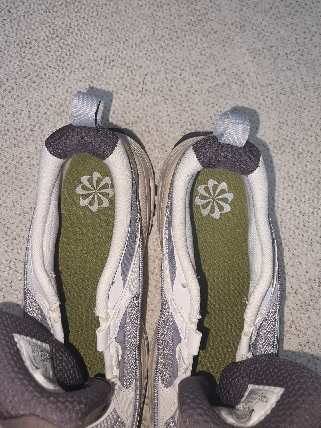 나이키 에어맥스 블리스 넥스트 네이쳐 울프 그레이 DZ4707-001 상품이미지6