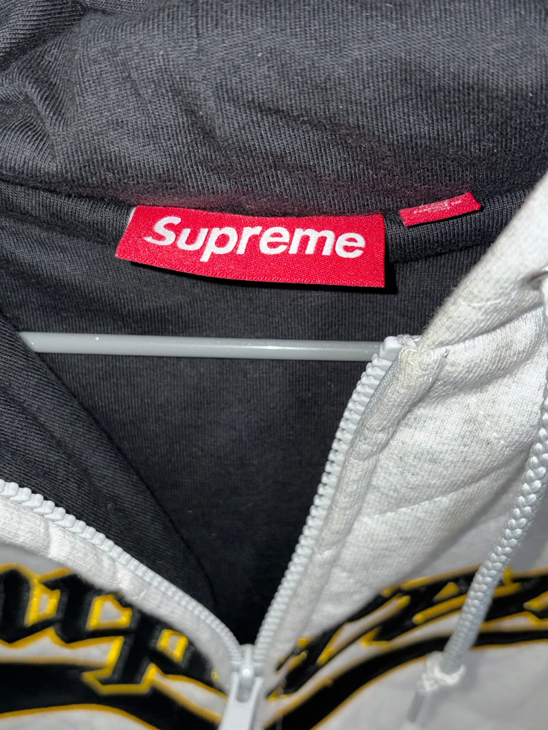 [S급] 슈프림 퀼티드 후드집업 스웻셔츠 25FW 상품이미지3