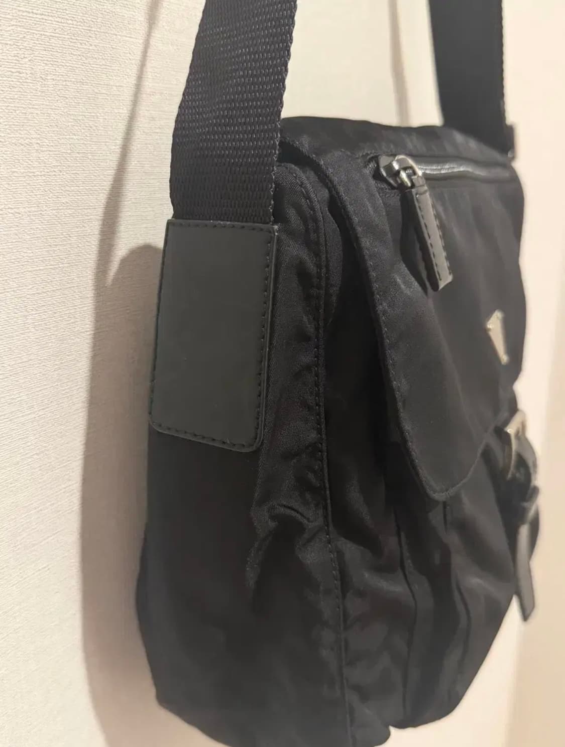 정품 프라다 포코노 나일론 메신저백 크로스백 주우재백 숄더백 상품이미지4