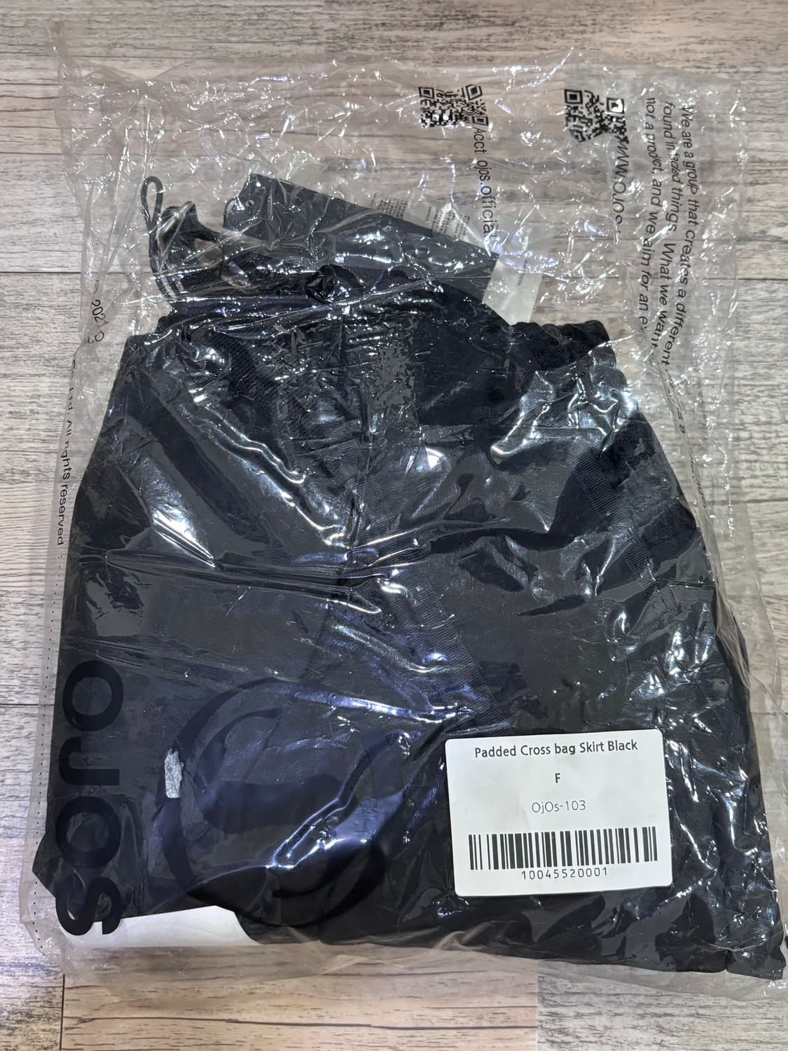 (새상품) 오호스 Padded Cross Bag Skirt / Black 상품이미지5