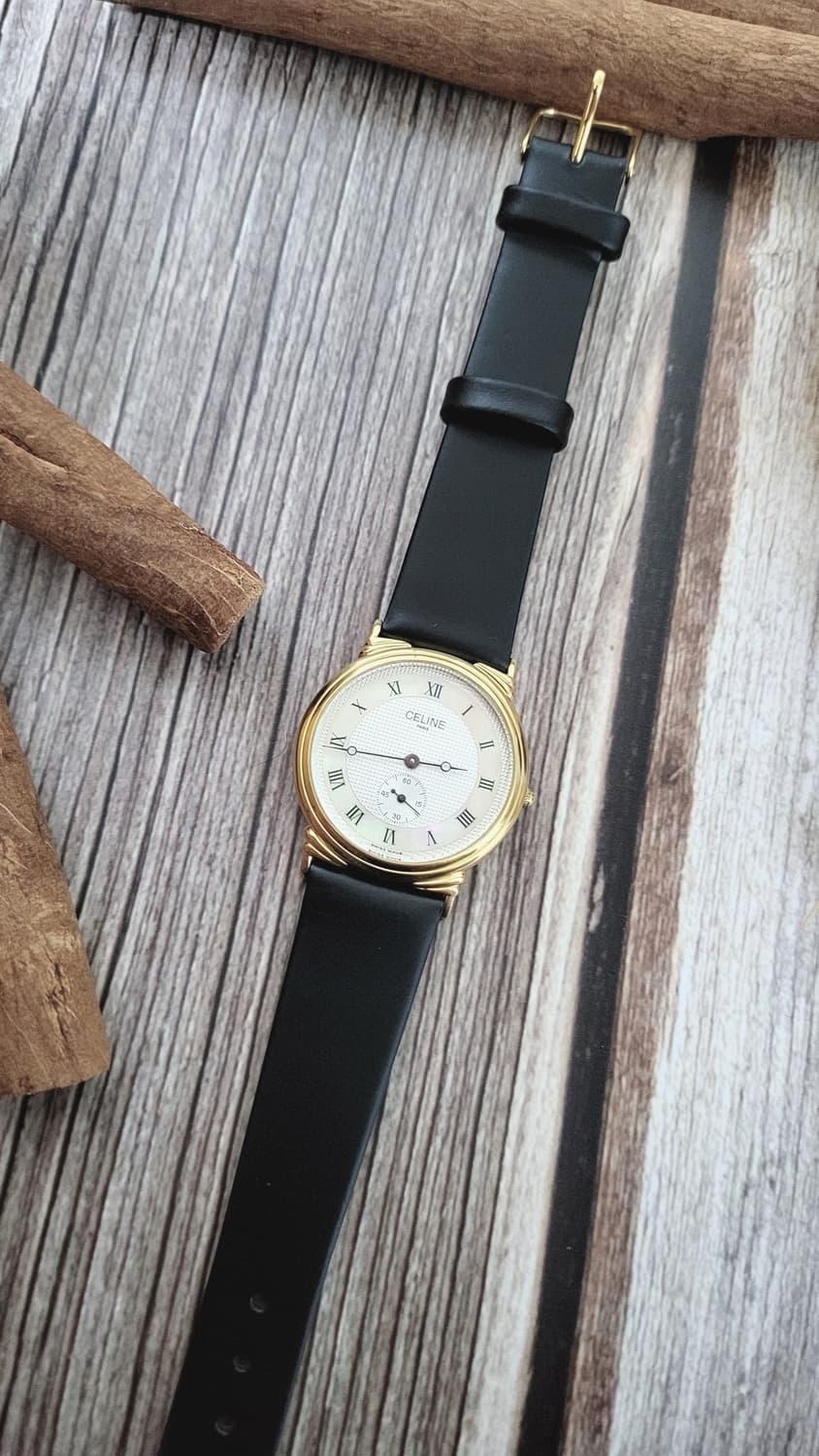 정품 셀린느 스몰 세컨즈 골드 남여공용 쿼츠시계 상품이미지2