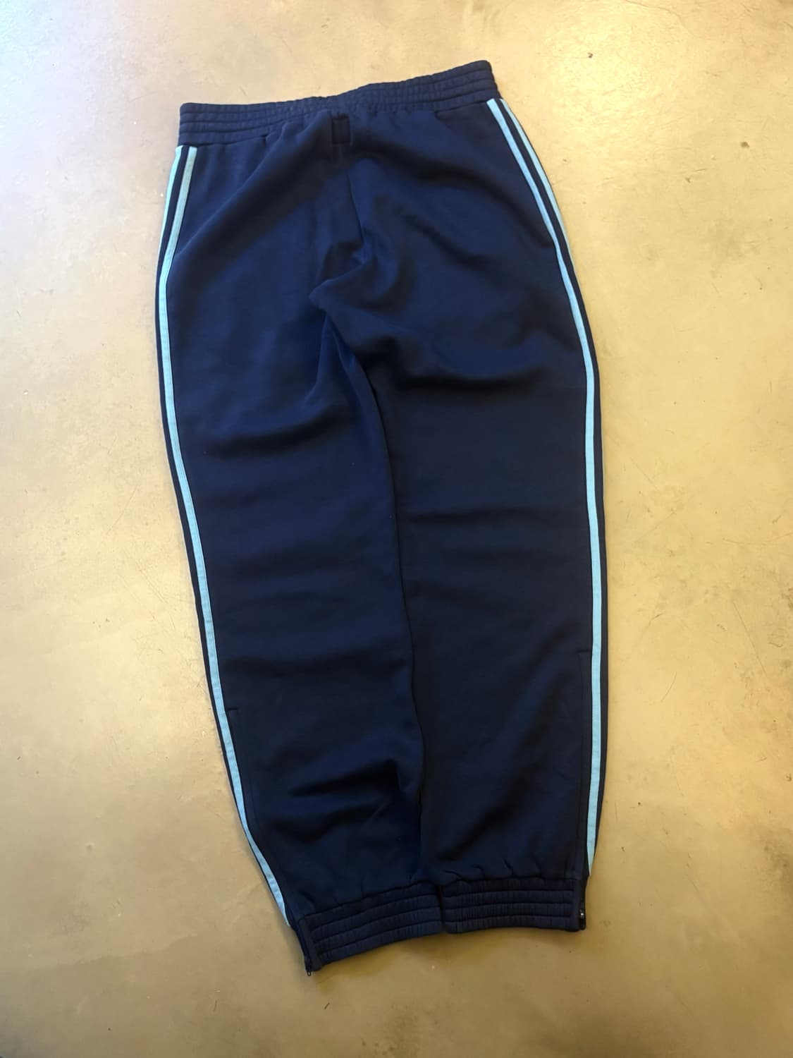 아디다스 스웻팬츠 L 상품이미지2