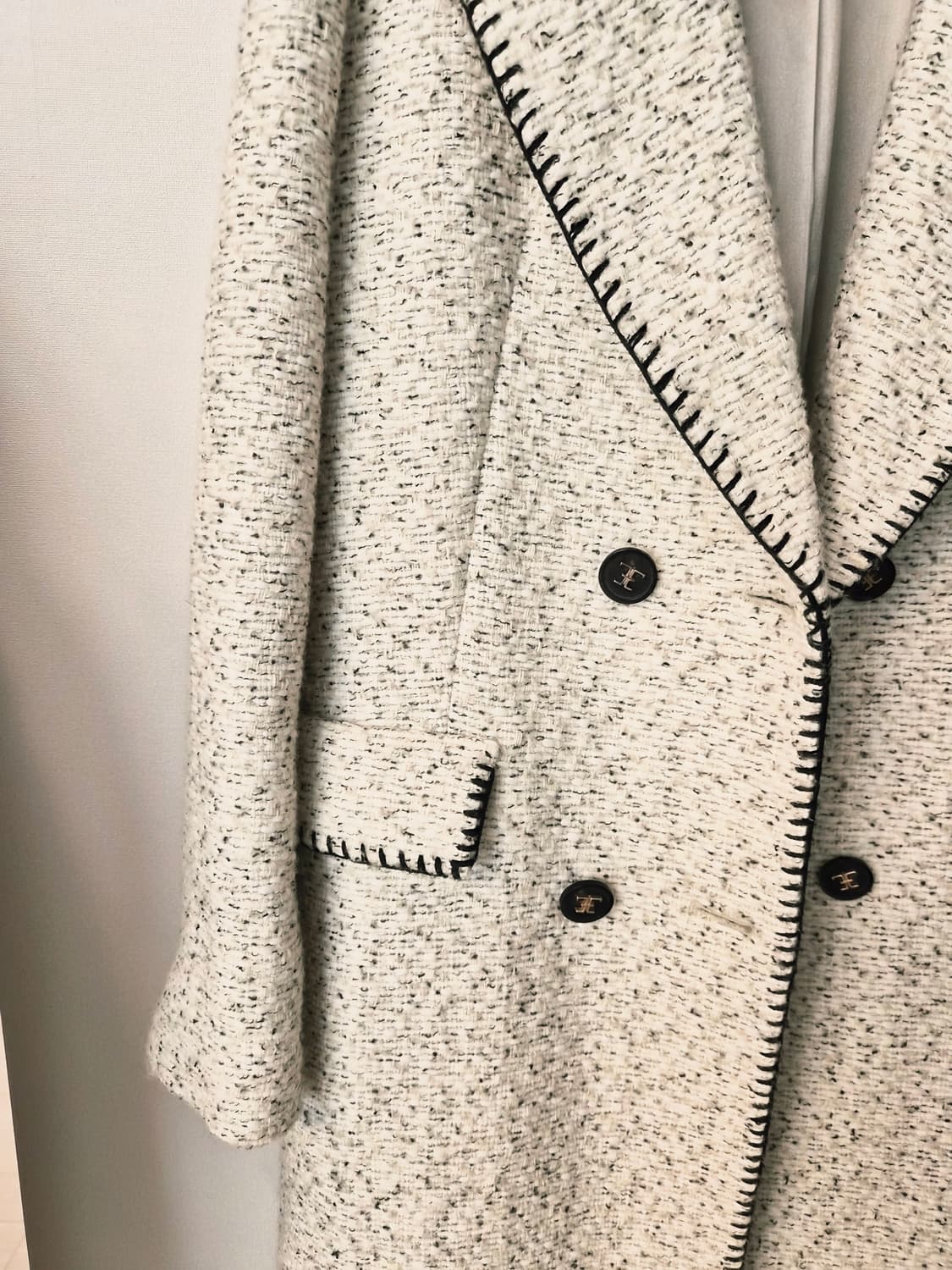 발렌시아(VALENCIA) 트위드 스티치 롱코트 상품이미지4