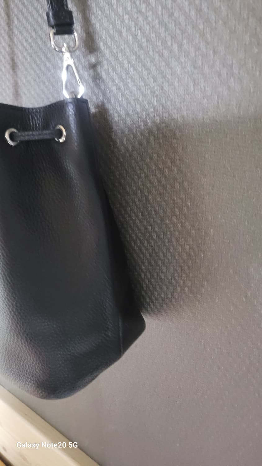 프라다 다이노 버킷 숄더백 상품이미지4