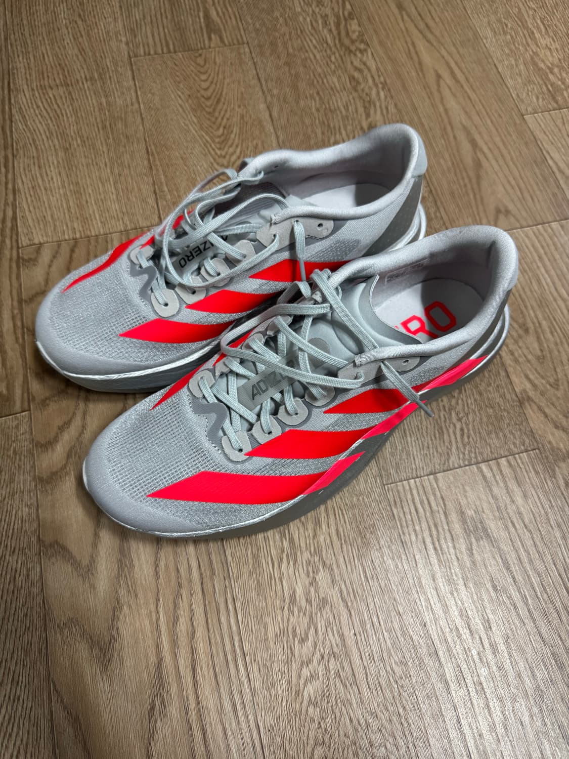 아디다스 에보sl 270사이즈 판매합니다 상품이미지1