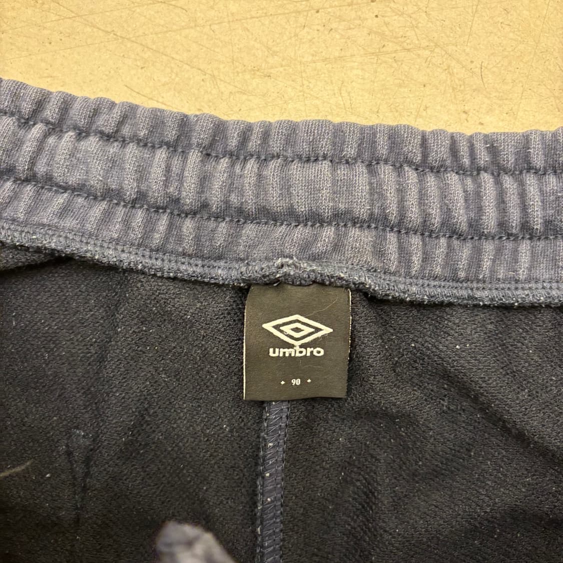 엄브로 네이비 트랙 조거 팬츠 상품이미지3