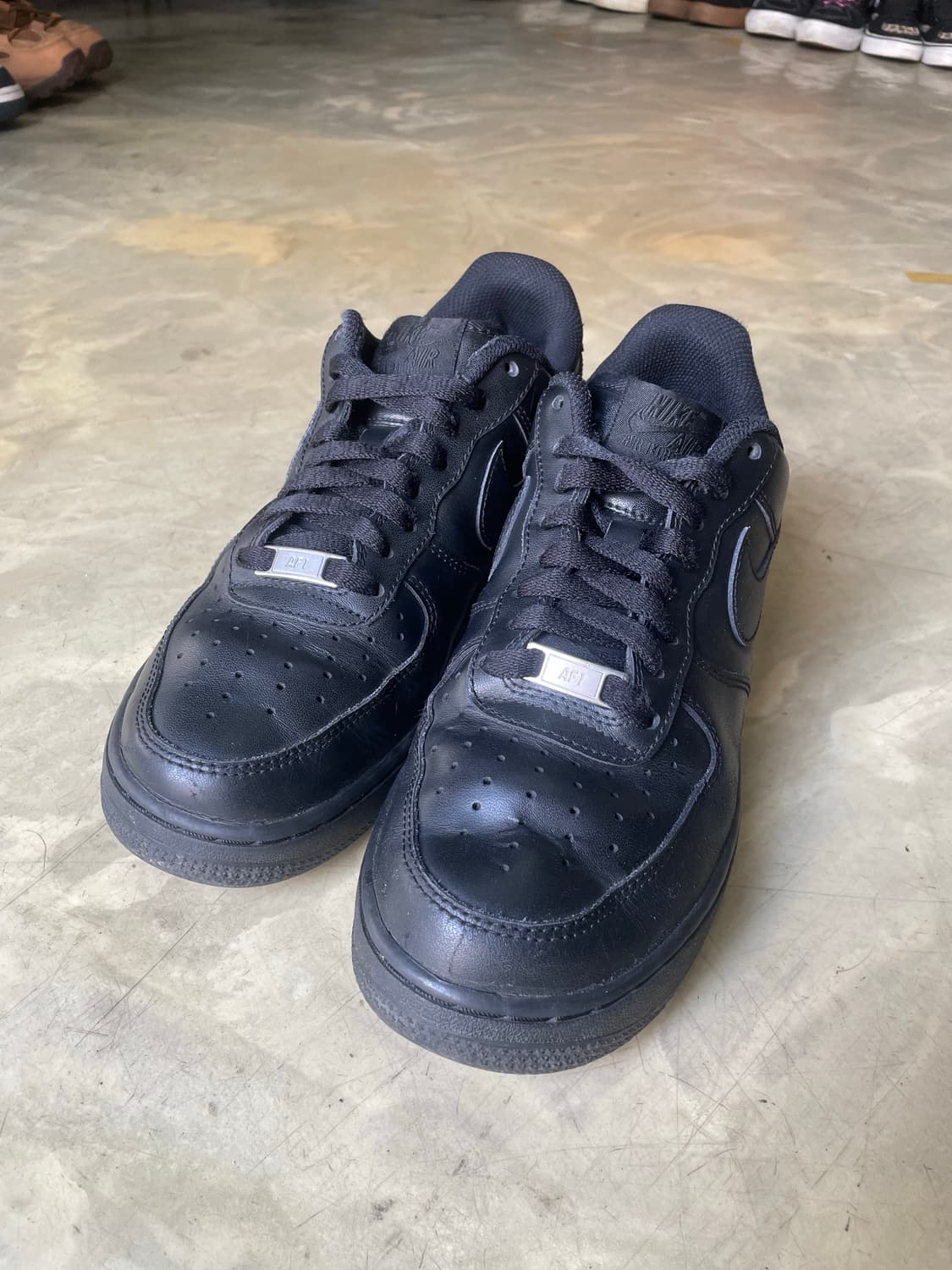 나이키 에어포스 1 블랙 255 상품이미지2