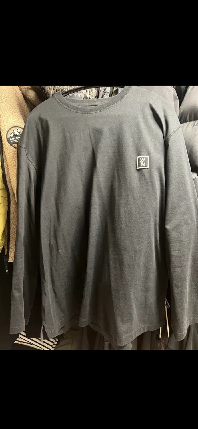 [50] 우영미 블랙 백로고 긴팔 티셔츠 상품이미지1