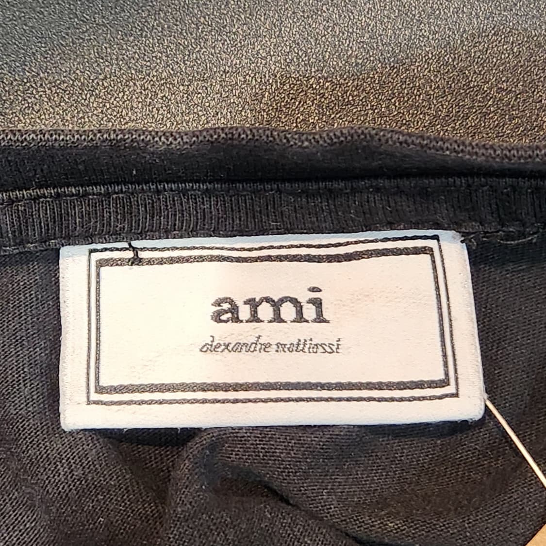 AMI 로고자수 블랙 반팔 티셔츠  상품이미지3
