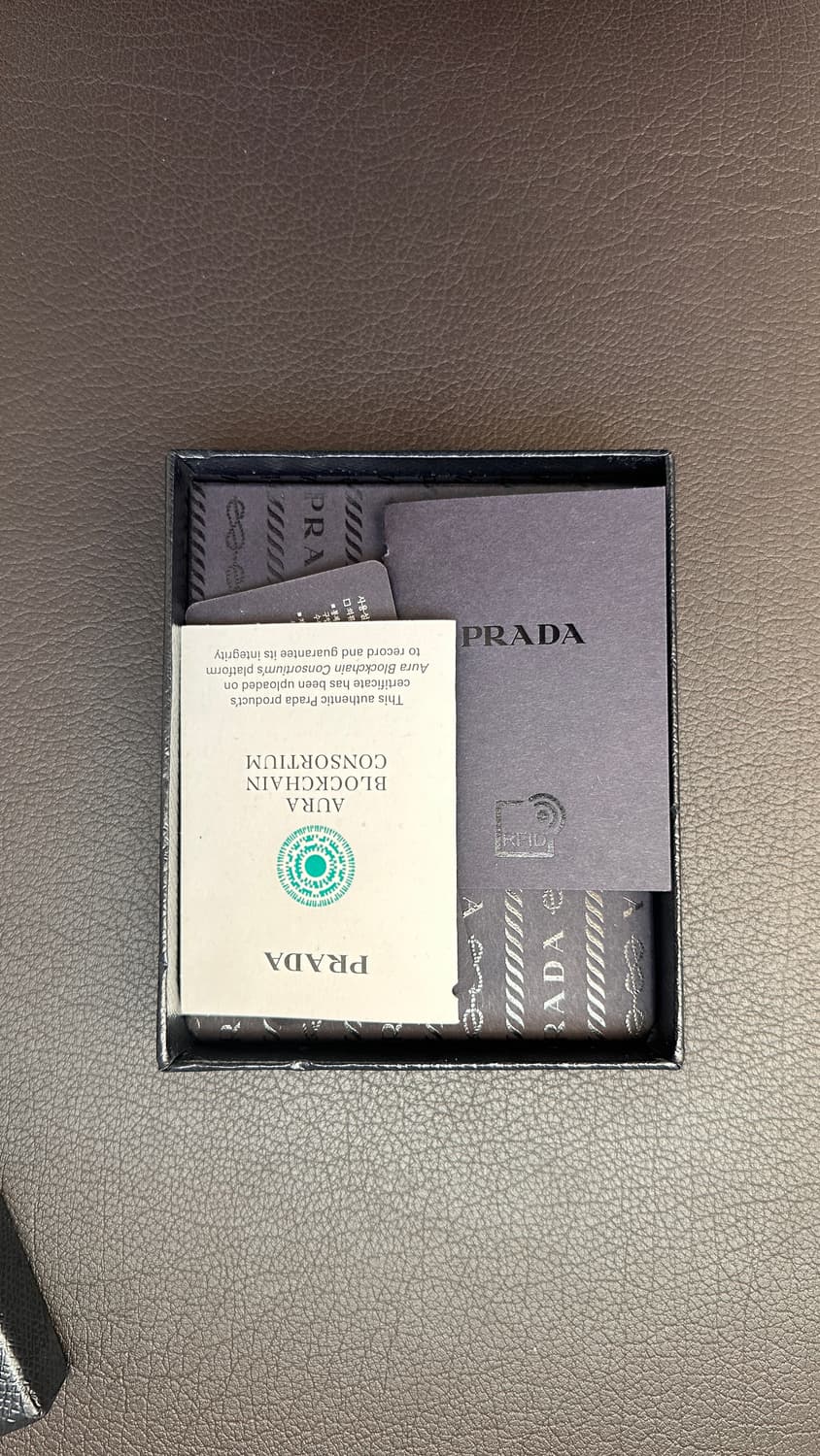 프라다 사피아노 레더 카드 홀더 블랙 상품이미지3
