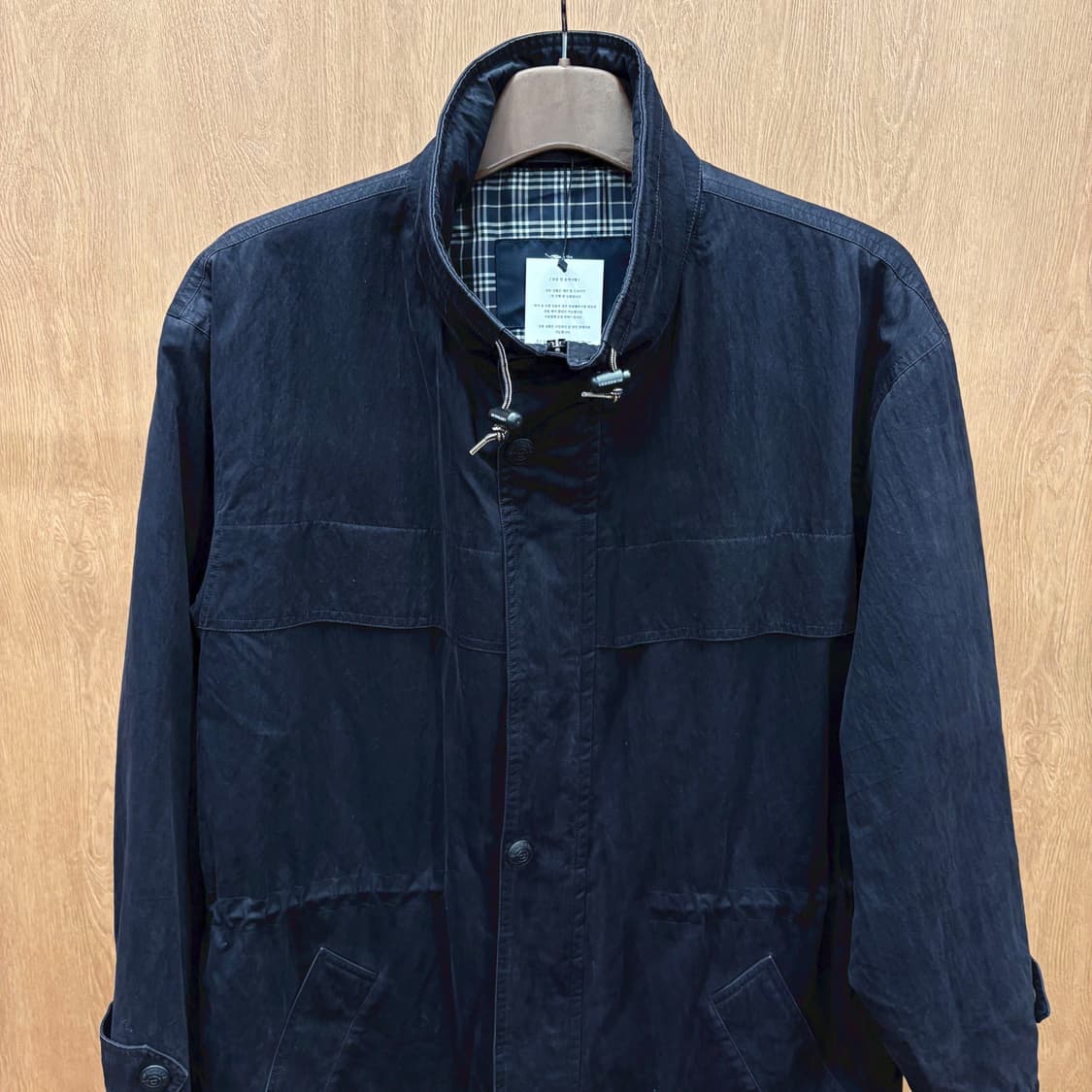 버버리 런던 캐주얼 재킷 히든 플래킷 스티치 라인 스트랩 디테일 네이비 상품이미지4