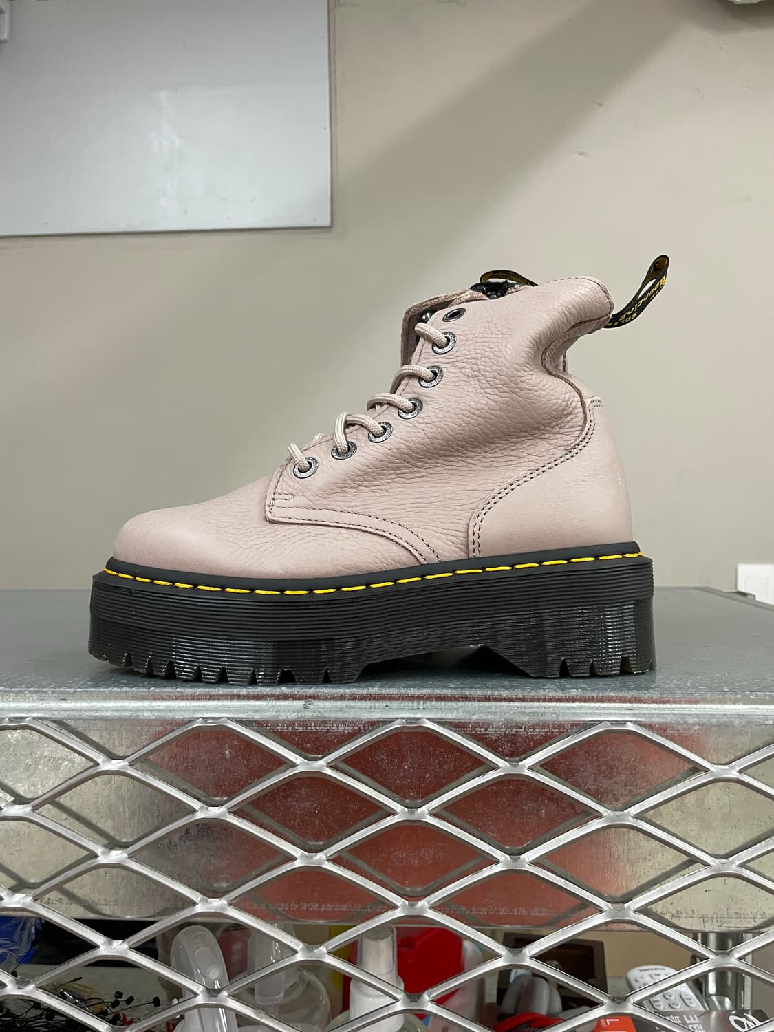 닥터마틴 제이든 III 베이지 uk4 상품이미지1