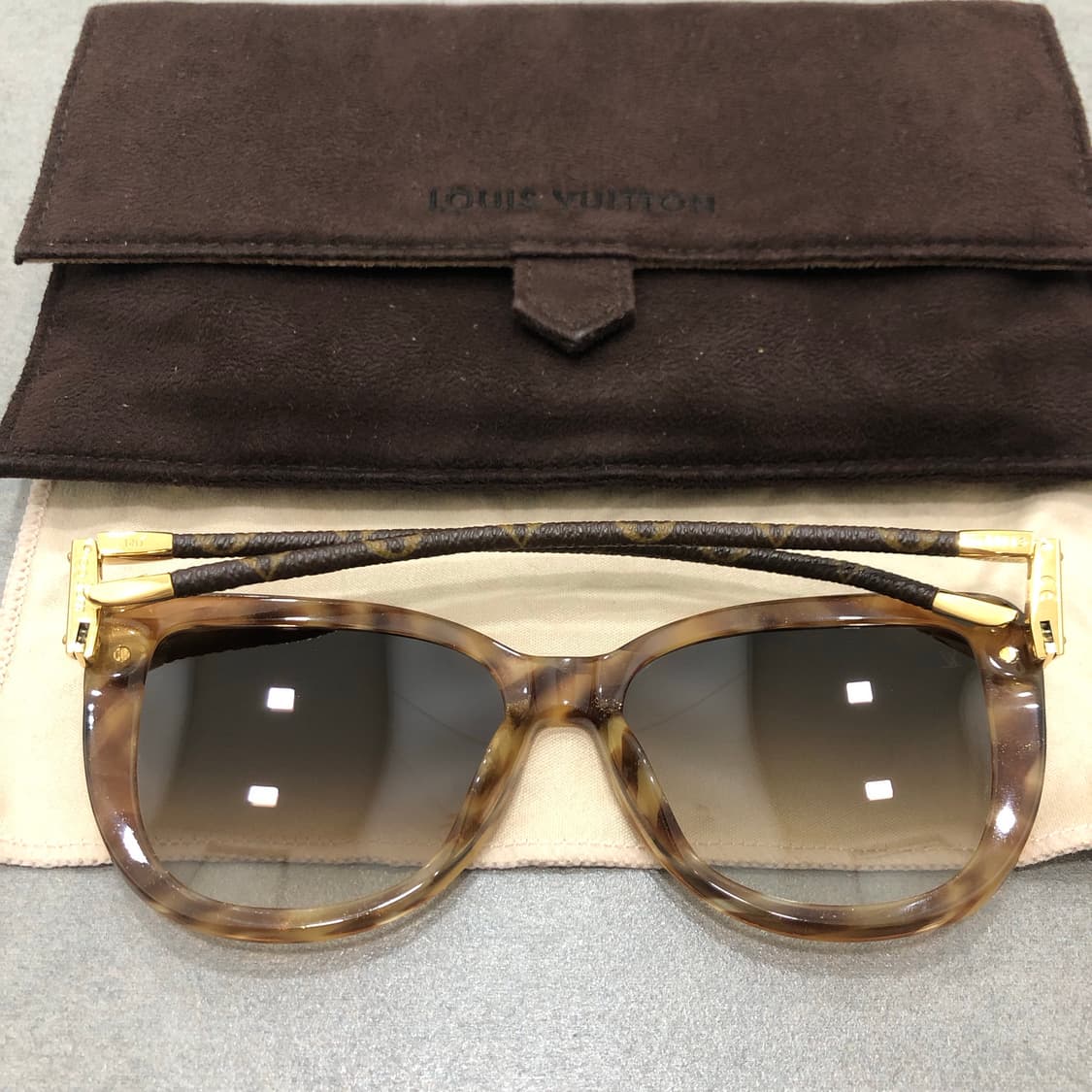 루이비통 모노그램 폴딩 선글라스 상품이미지10