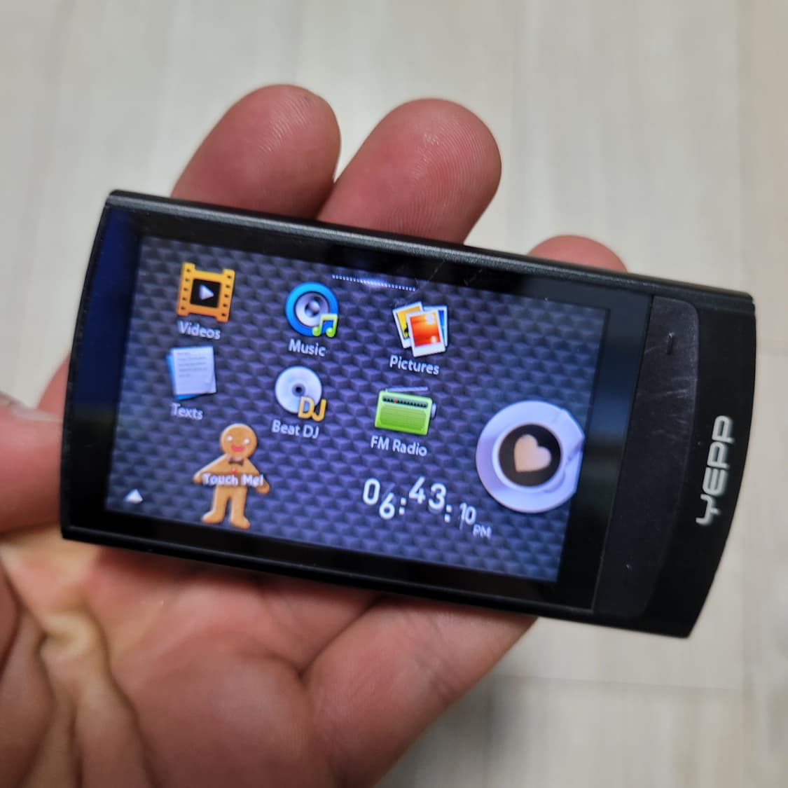 삼성 YEPP 옙 YP-R1 블랙 MP3 플레이어 상품이미지7