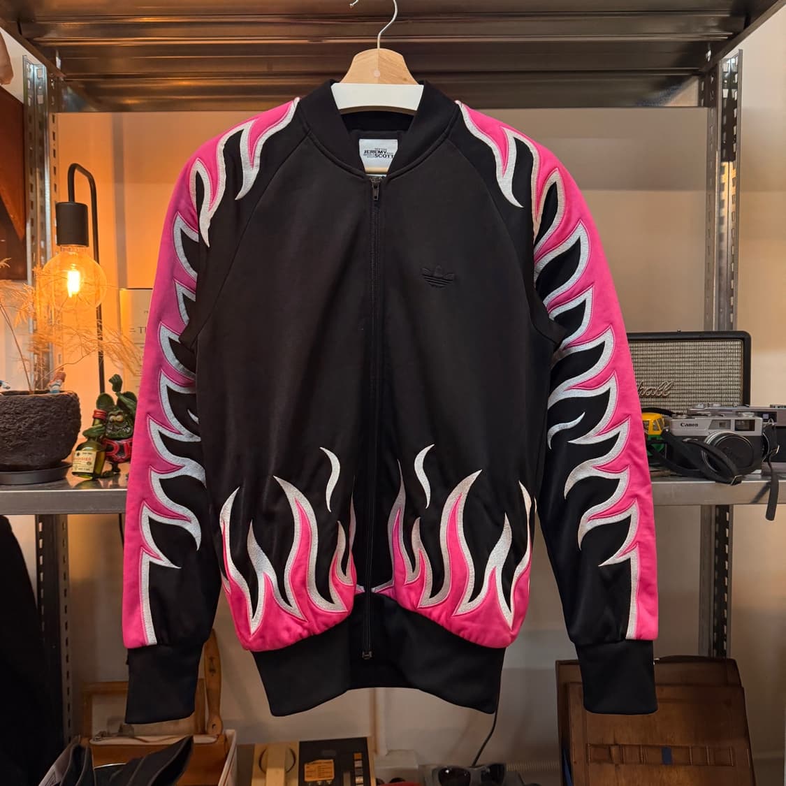 아디다스 X 제레미 스캇 파이어 플레임 트랙탑 져지 상품이미지3