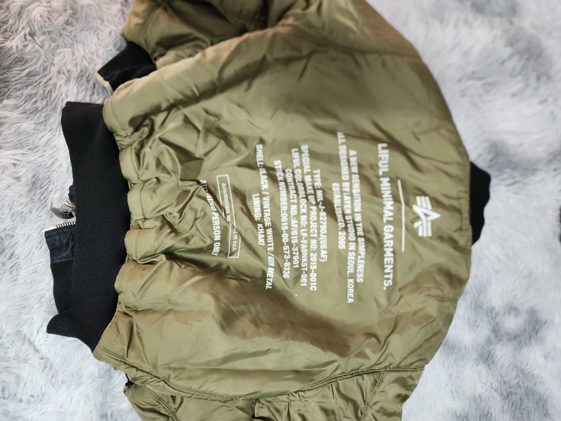 알파인더스트리 MA-1 블랙 항공점퍼 라이플 콜라보 리버시블 상품이미지4