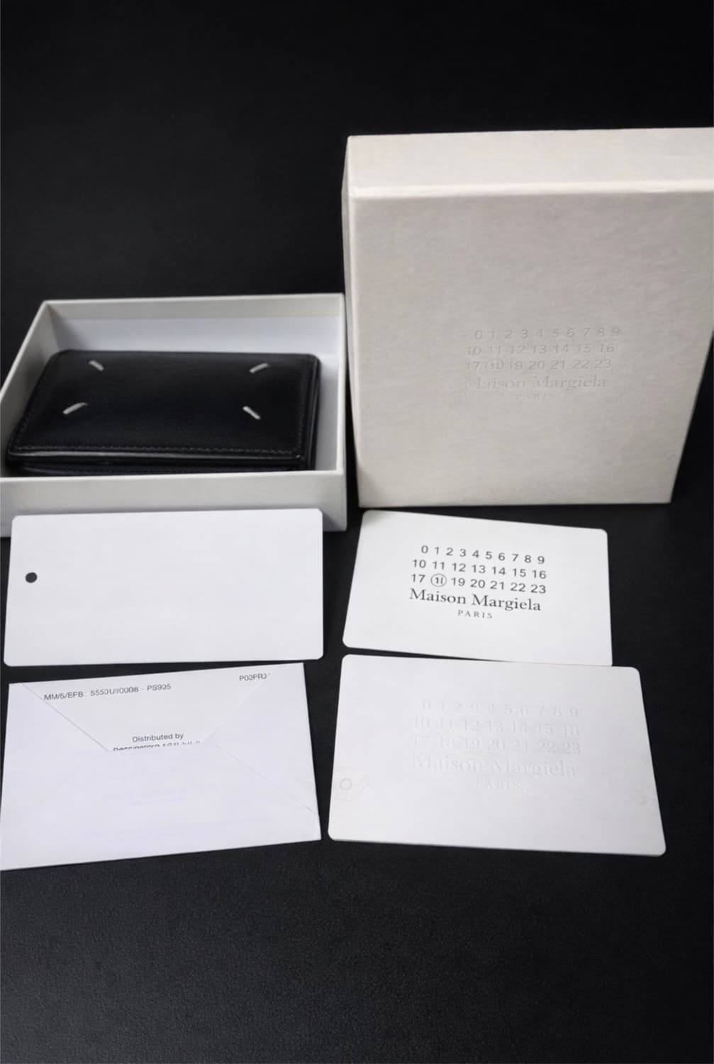 급처) 마르지엘라 블랙 스티치 카드지갑 풀박 상품이미지1