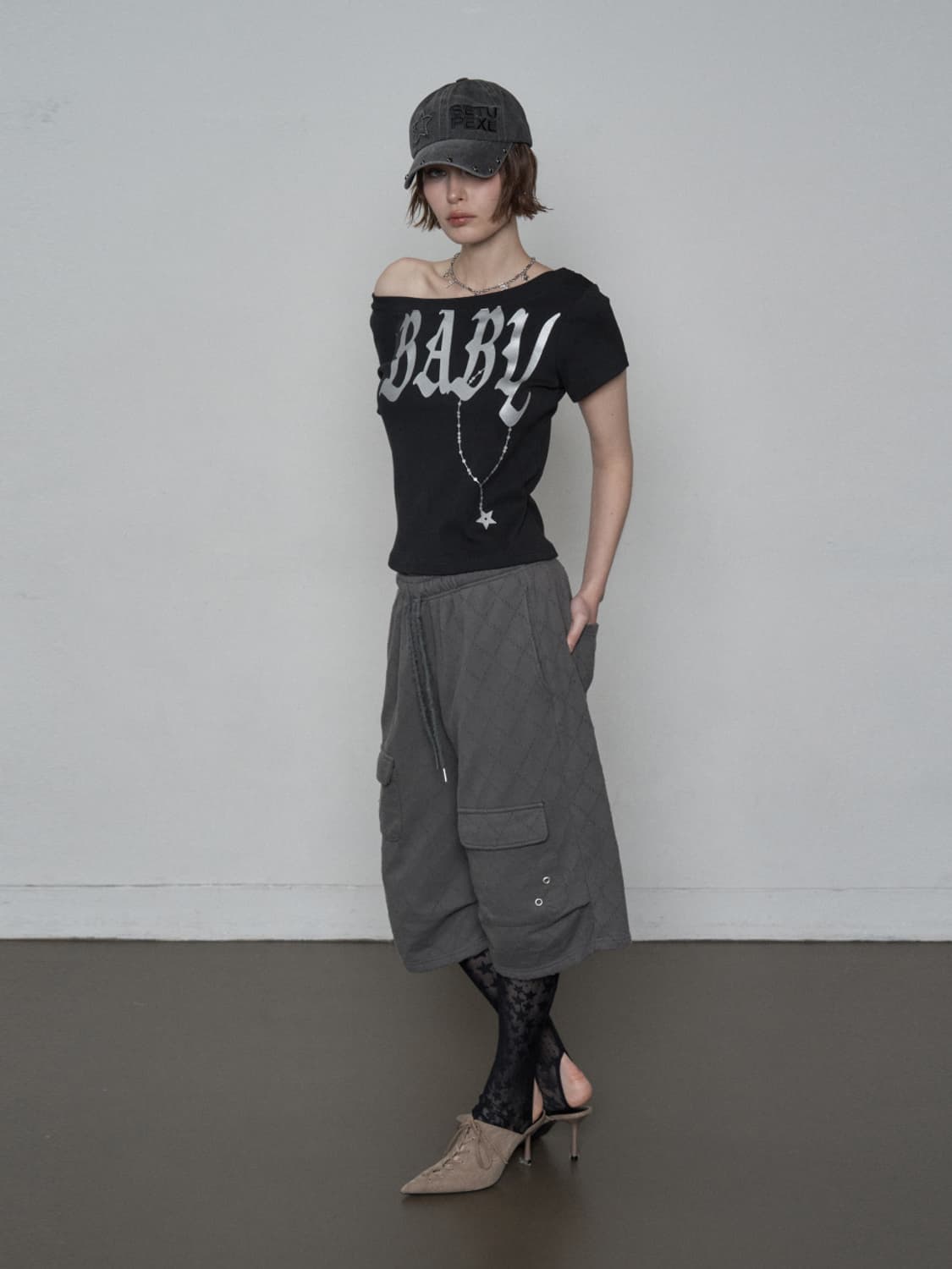 섹업이엑스이 BABY WIDE NECK TOP / BLACK 상품이미지3