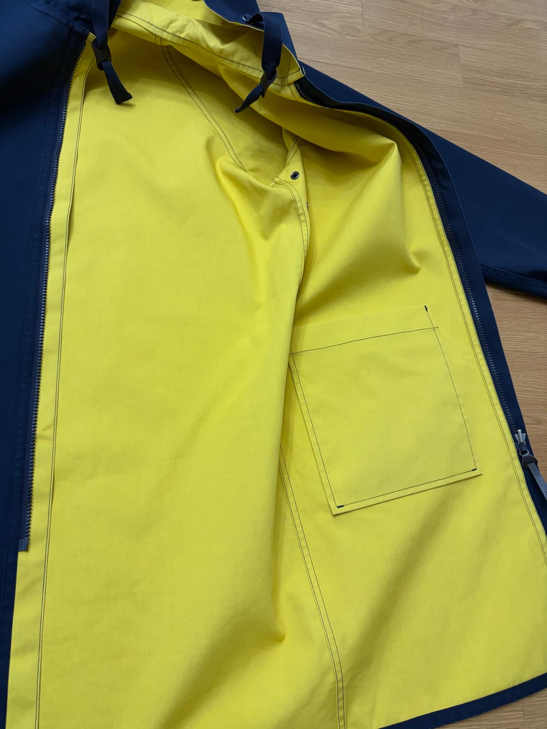 유니클로 jw앤더슨 리버시블하프코트 상품이미지7