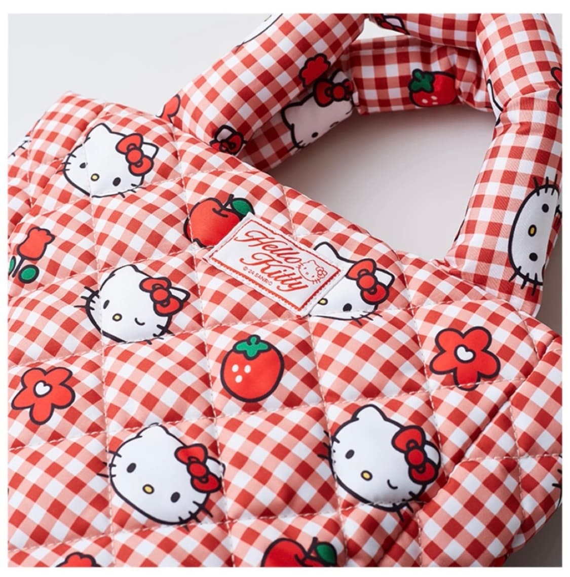 (새제품)스파오X헬로키티 퀄팅 가방 상품이미지7