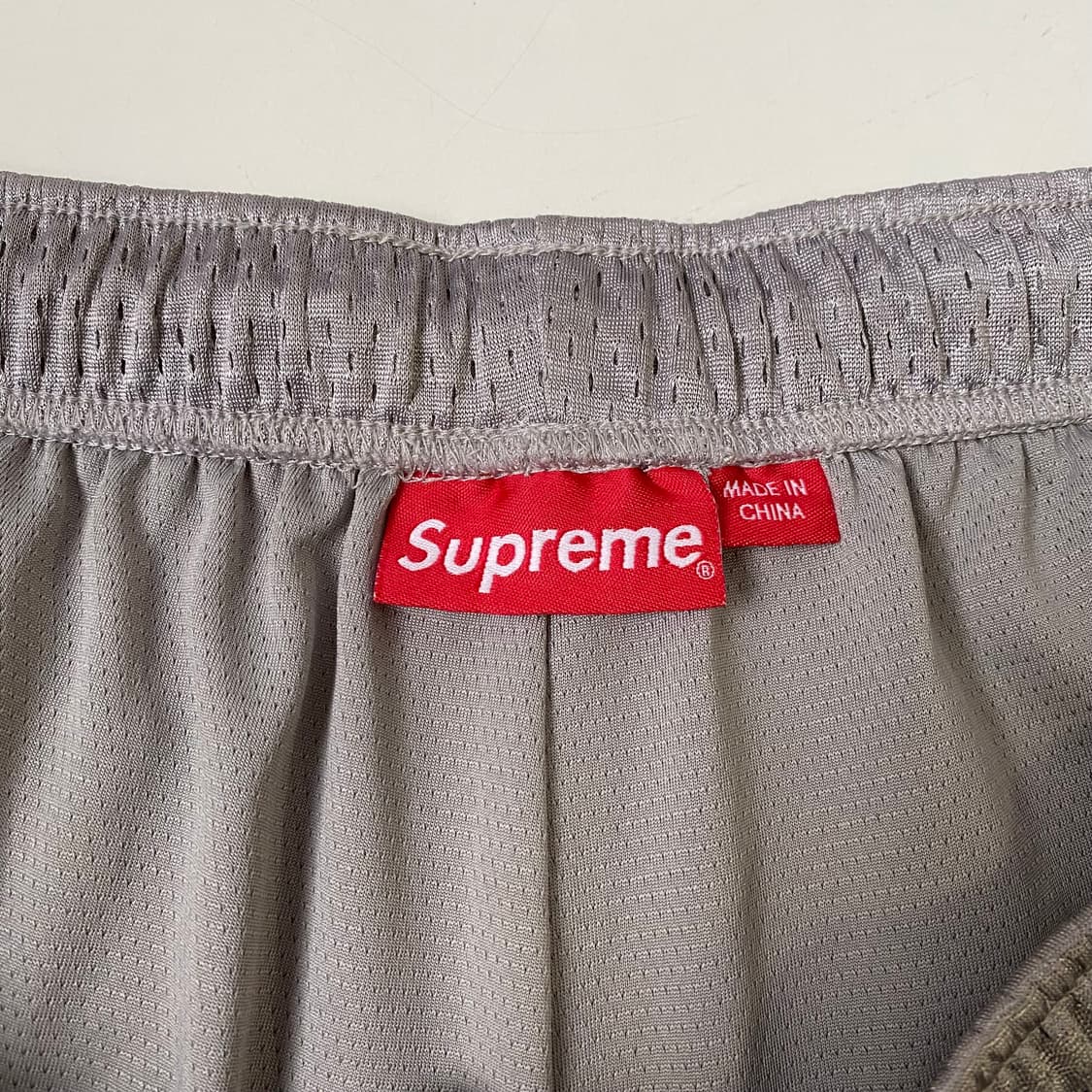 [M] 슈프림 스몰 박스 배기 메쉬 쇼츠 실버 상품이미지5