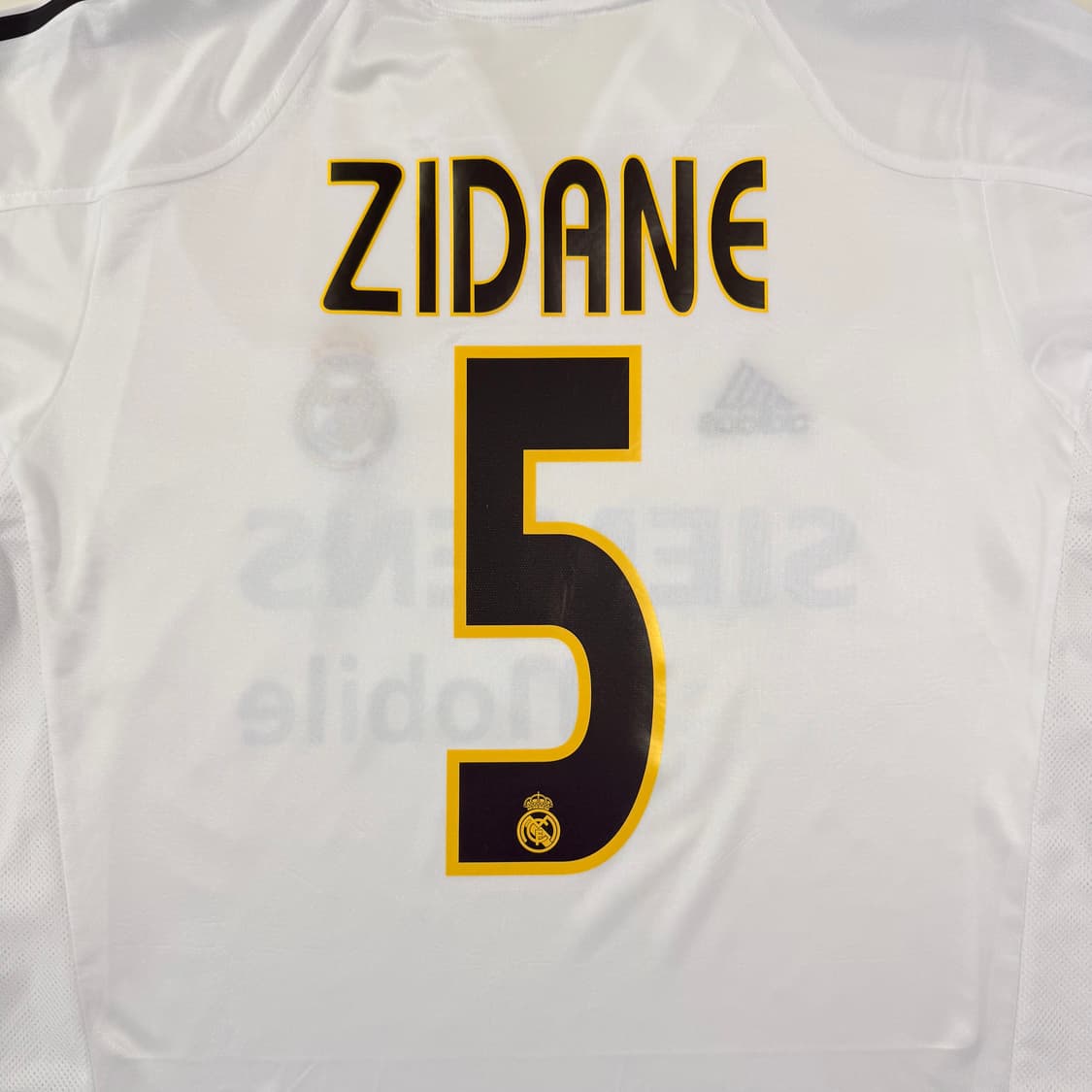 04-05 레알마드리드 홈 지단 유니폼 상품이미지2