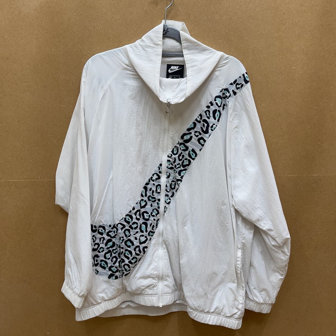 나이키 호피레오파드 빅스우시 바람막이 상품이미지2