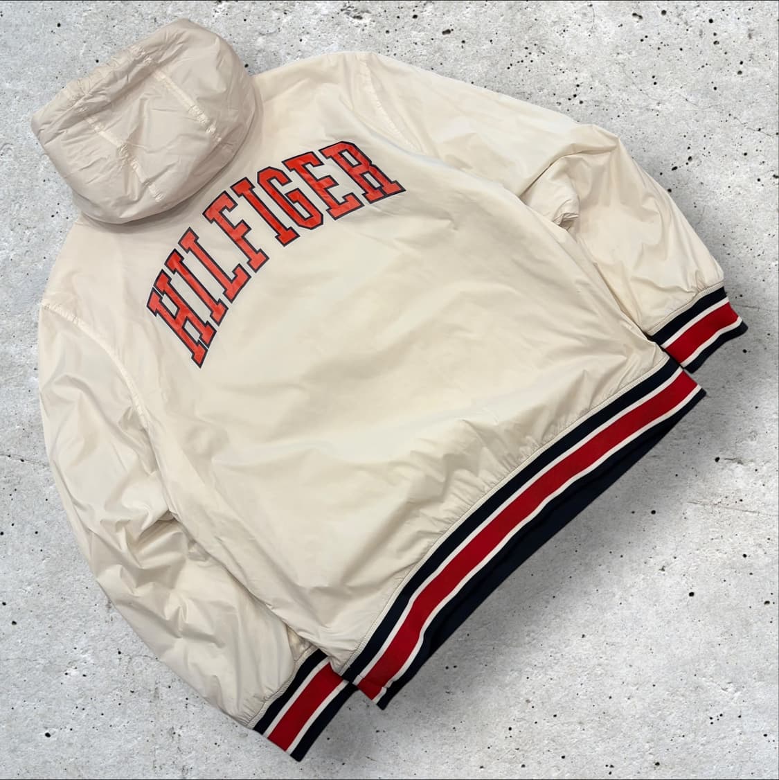 [2XL] 타미힐피거 화이트 빅로고 후드 바람막이 점퍼 B751 상품이미지1