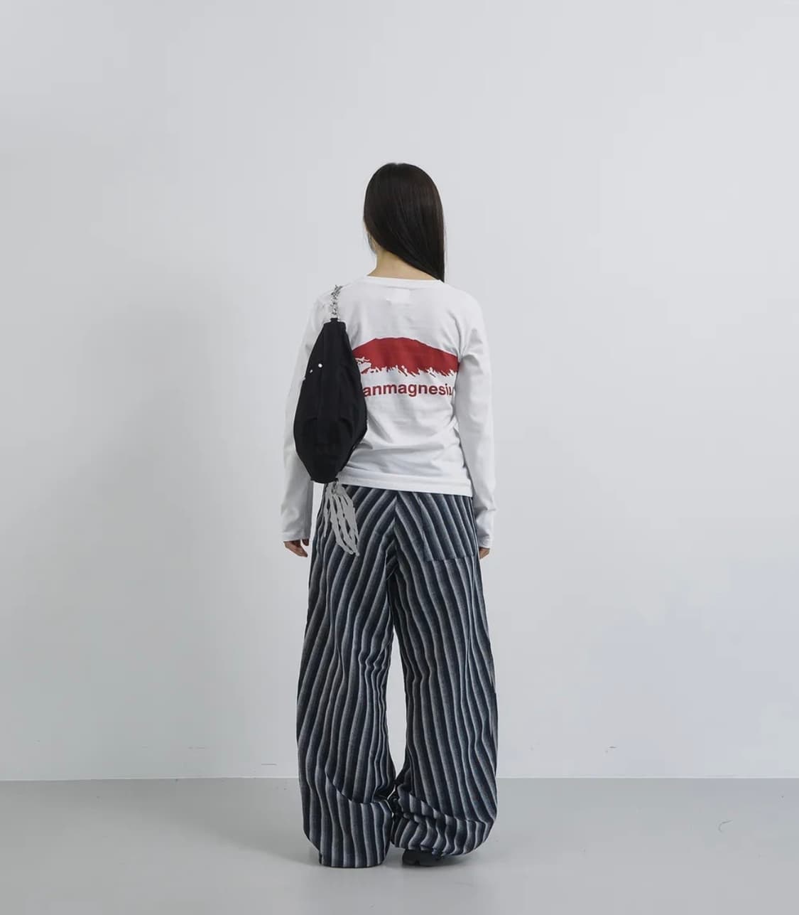 탄산마그네슘 마운틴 롱슬리브 화이트/레드(우먼) 상품이미지3
