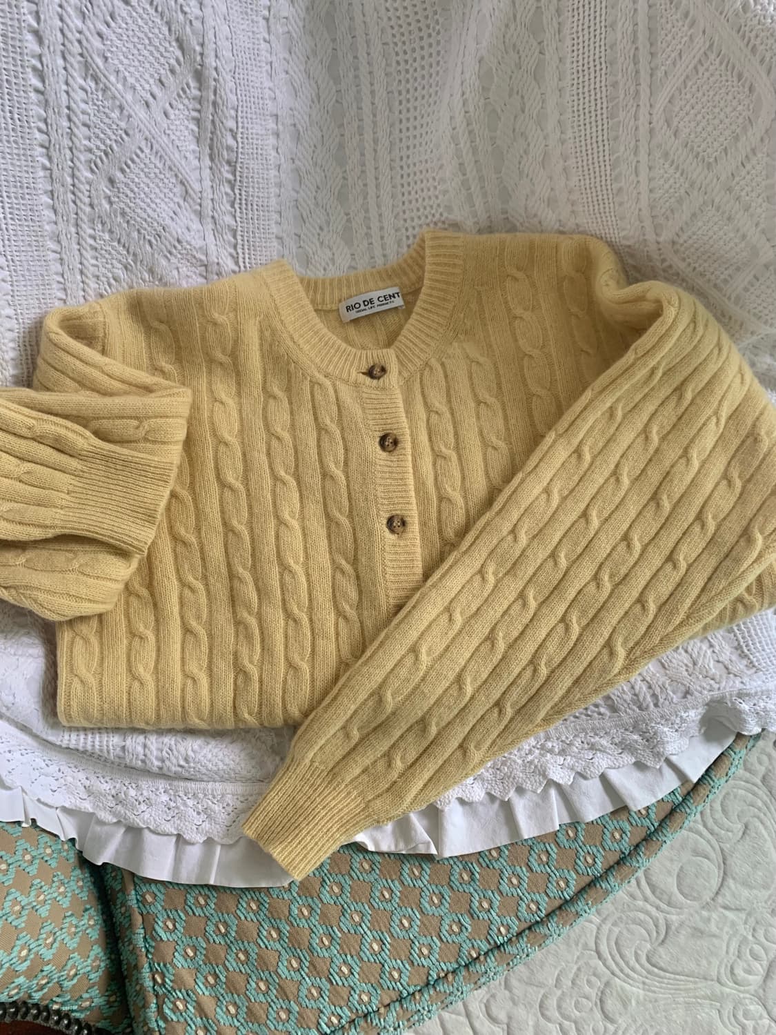 울 앙고라 90 버터 옐로우 가디건 상품이미지1