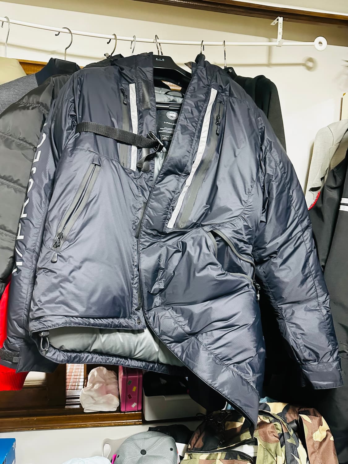 캐나다구스와이프로젝트 패딩 미디엄사이즈 상품이미지1