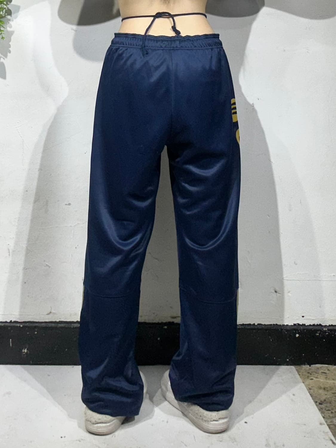 아디다스 네이비 와이드 스펠아웃 골드 삼선 트레이닝 추리닝 바지 M 상품이미지3