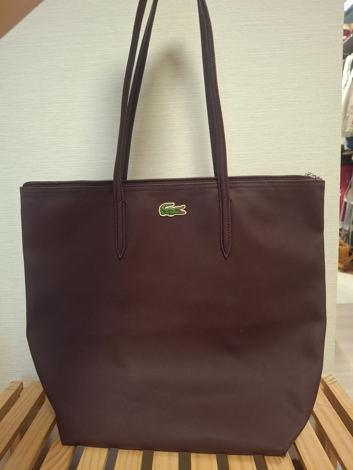 상태좋음)라코스테 보라색 세로형 쇼퍼백 상품이미지1