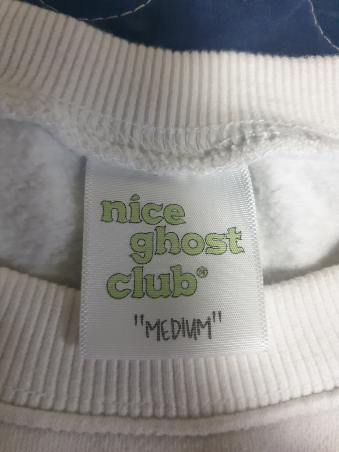 나이스고스트클럽 고스트 온 보드 UV 스웨트셔츠 (M) 상품이미지4