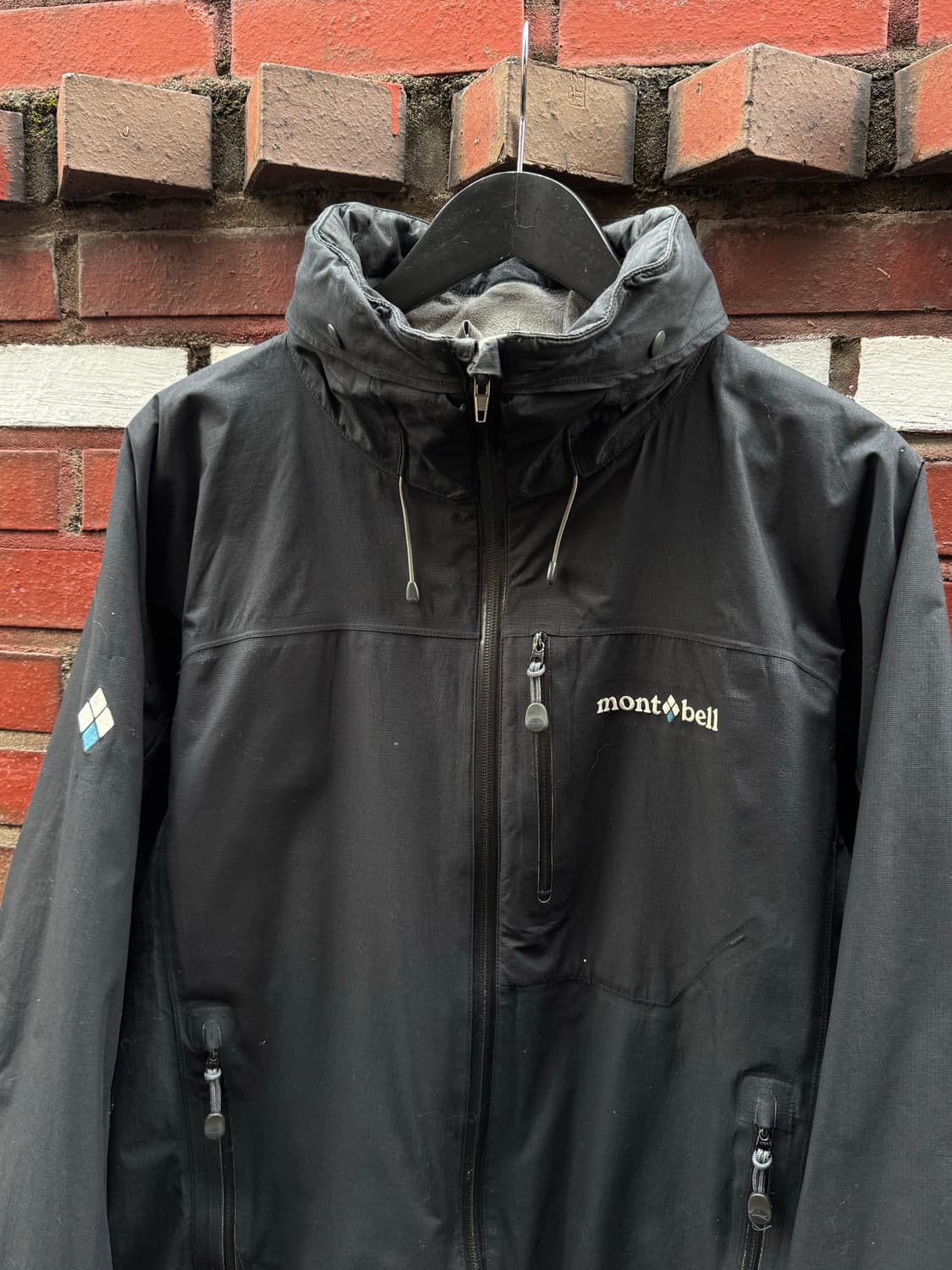 몽벨 재팬 아웃도어 블랙 윈드브레이커 자켓 상품이미지2