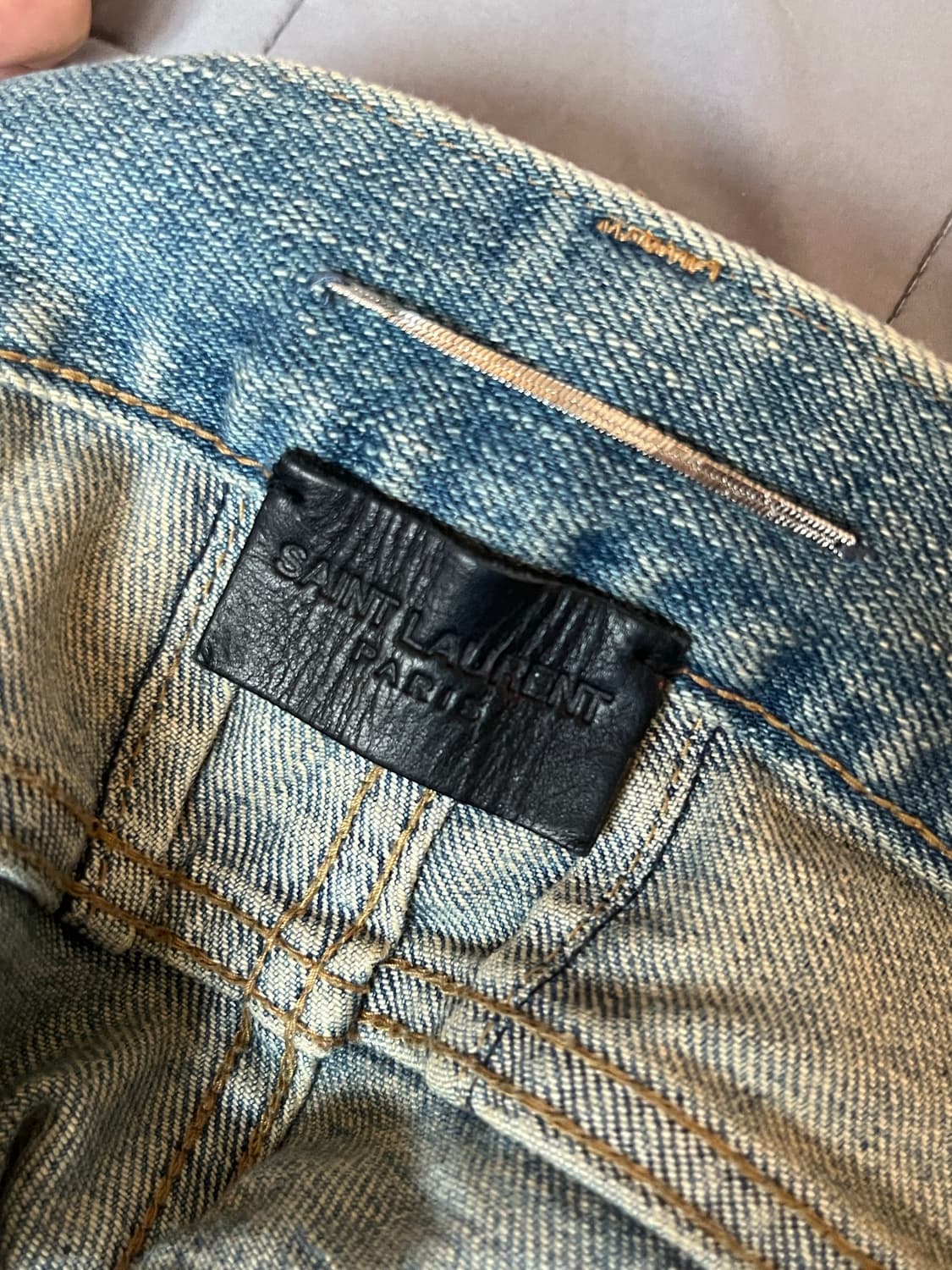 생로랑 디스트로이드 진 상품이미지6