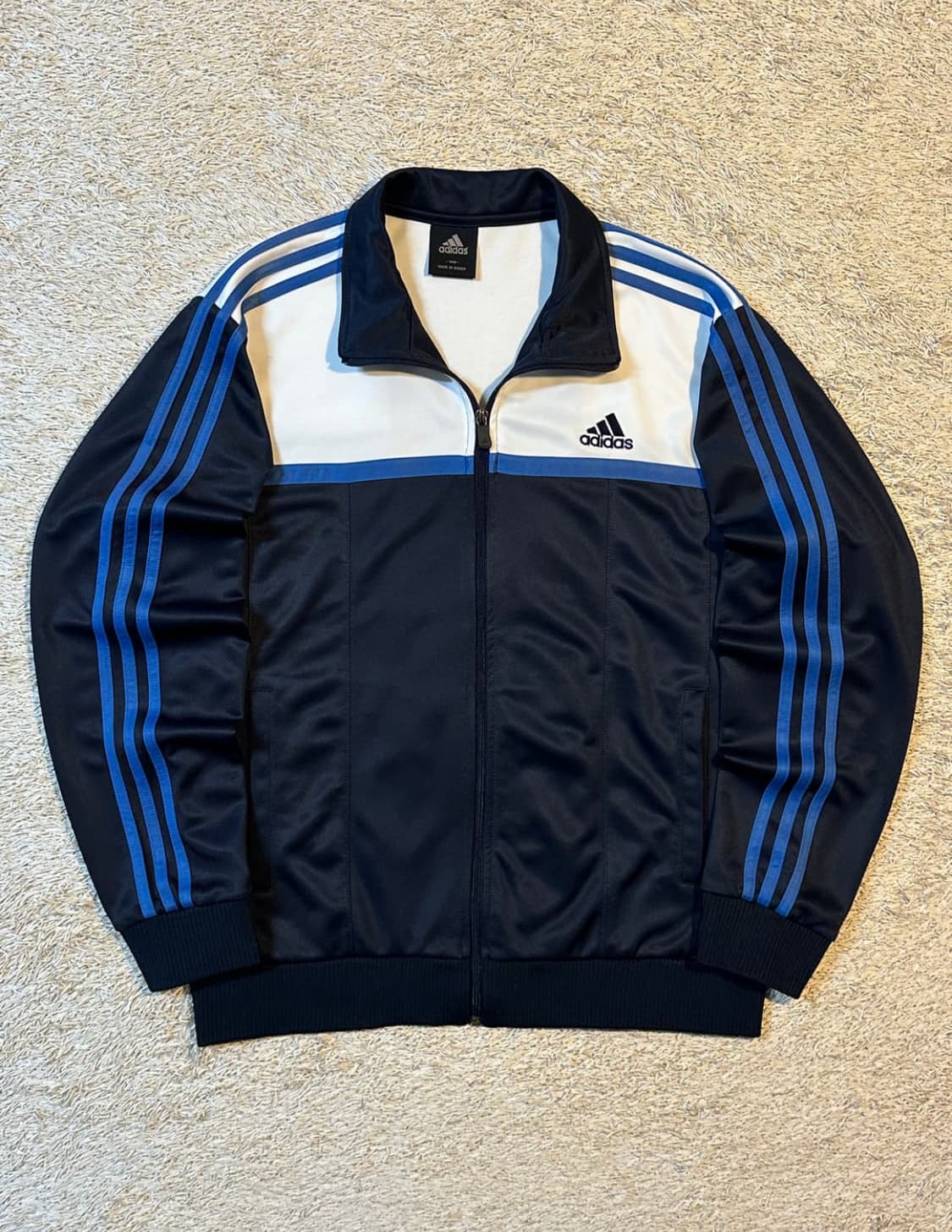 아디다스 삼각로고 돌고래 트랙탑 져지 상품이미지1