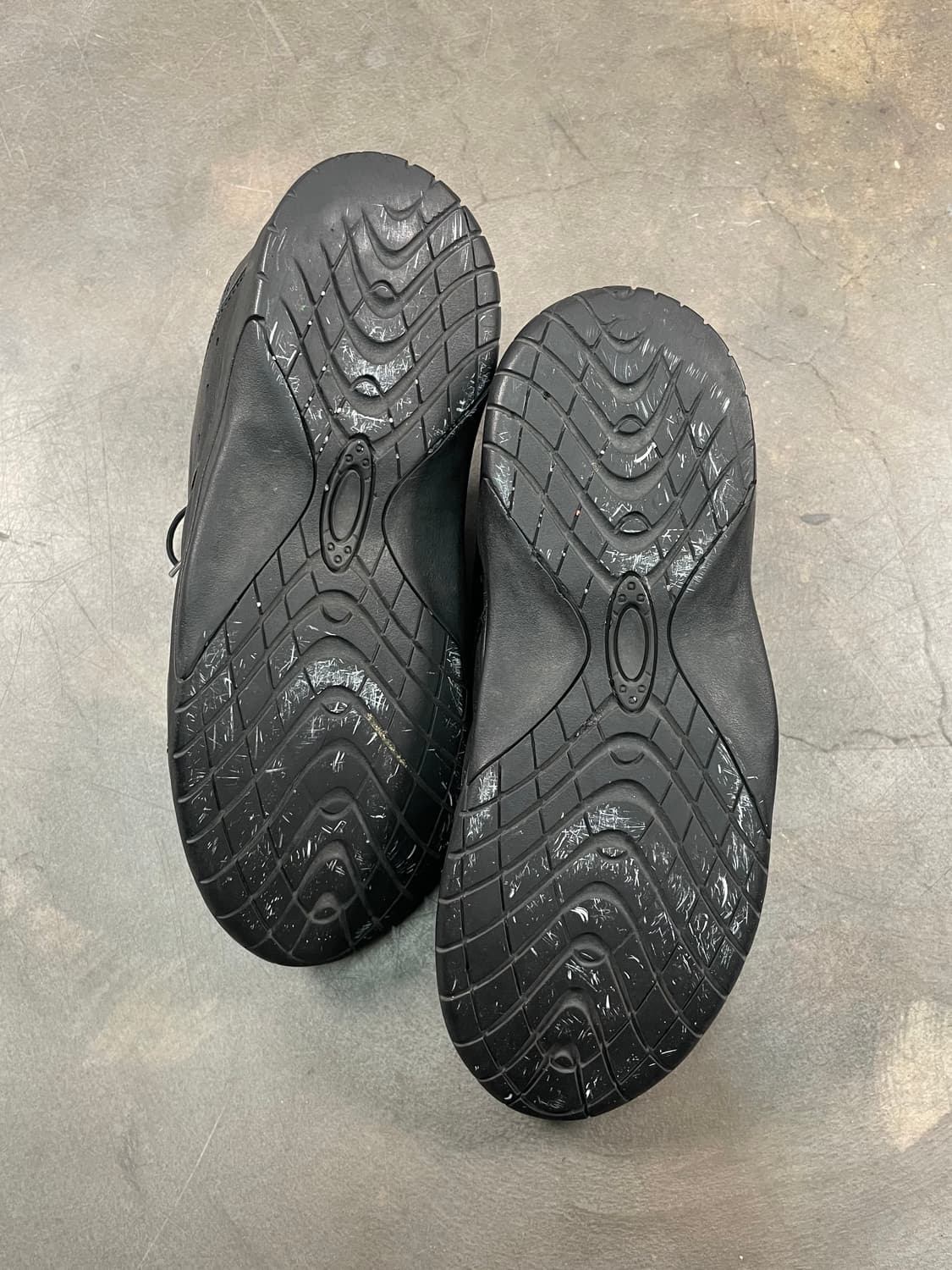 오클리 2005 메탈로고 코일레더 스니커즈 상품이미지5