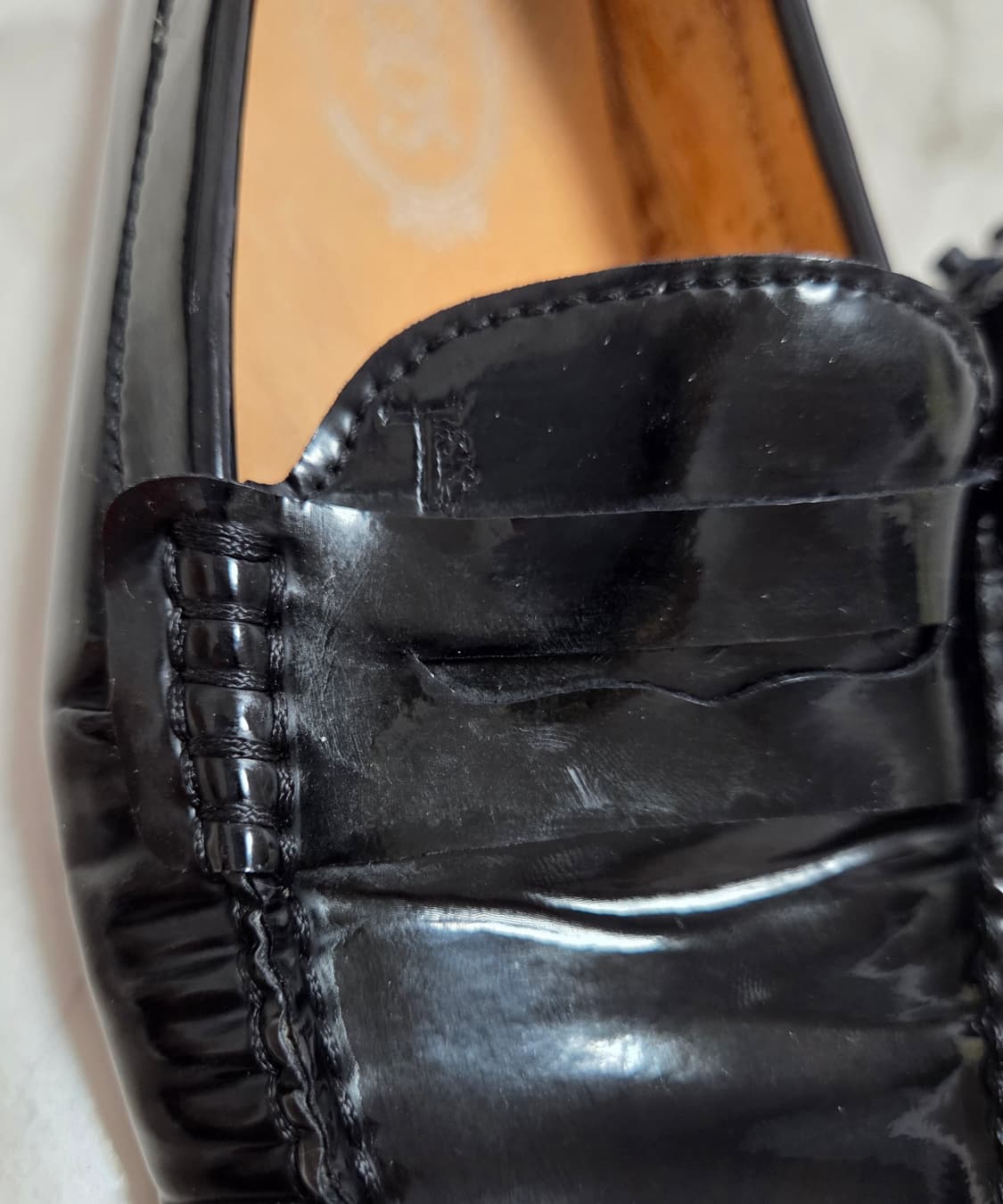 토즈 고미노 블랙 페이턴트 레더 로퍼 상품이미지10