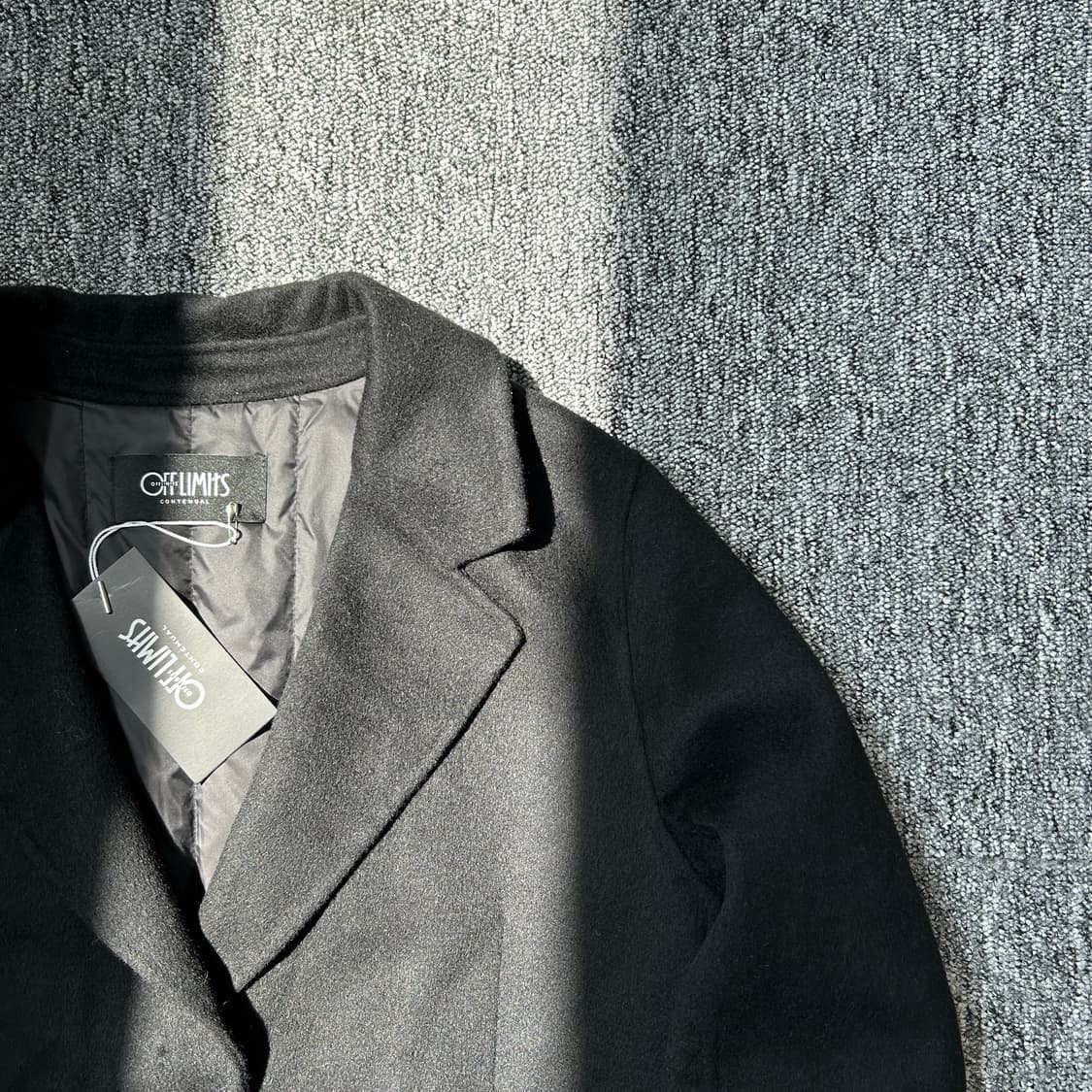 오프리미츠 블랙 울 코트 상품이미지2