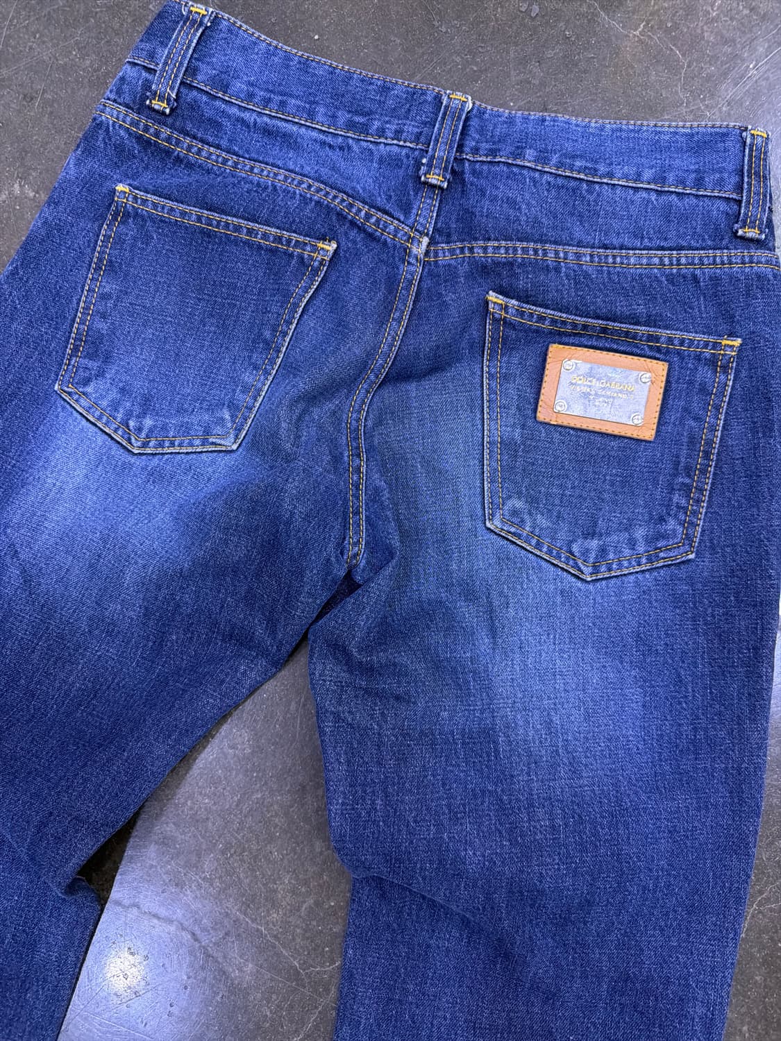 돌체앤가바나 중청 워싱 디테일 슬림 스트레이트핏 데님팬츠 48 상품이미지7