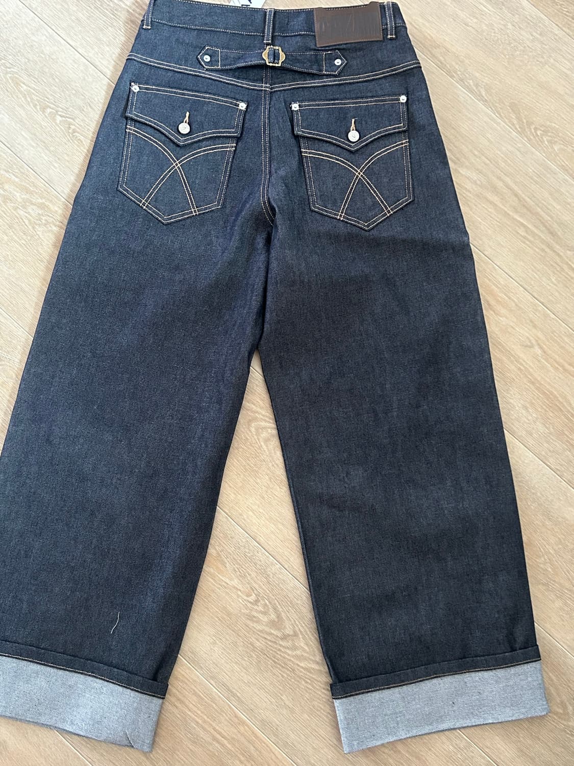 Aakam Cinch Back Denim Pants (Dark Blue) 상품이미지4