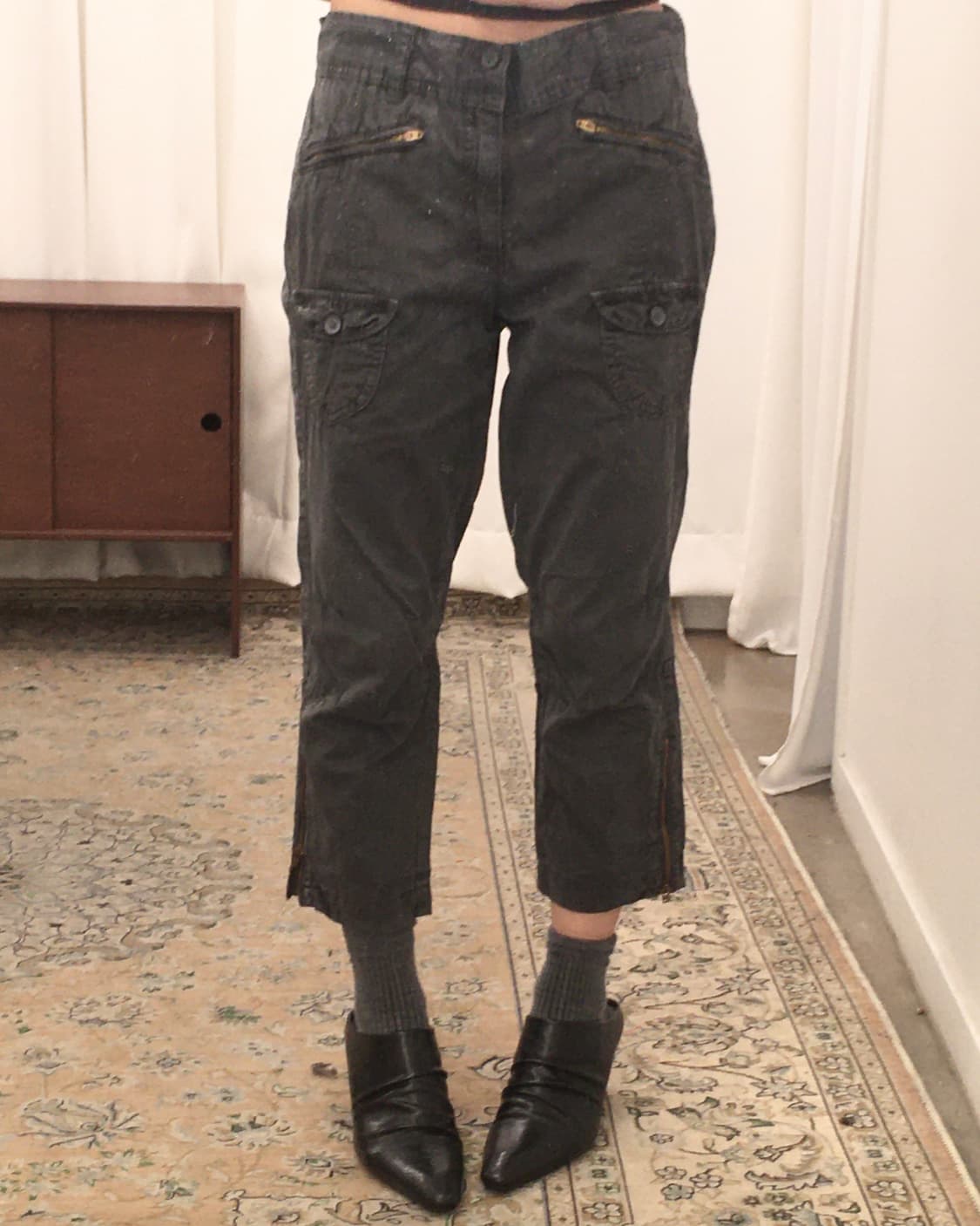 그레이 차콜 카프리 팬츠 상품이미지1