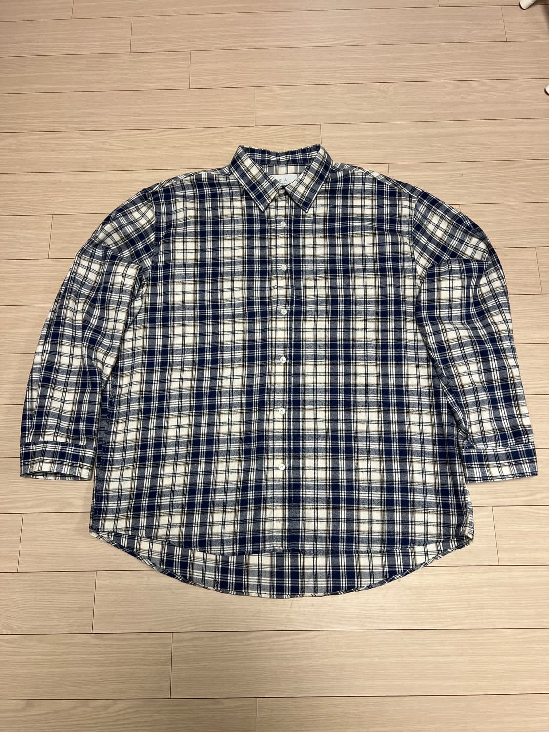 LE A 네이비 체크 오버핏 셔츠 상품이미지1
