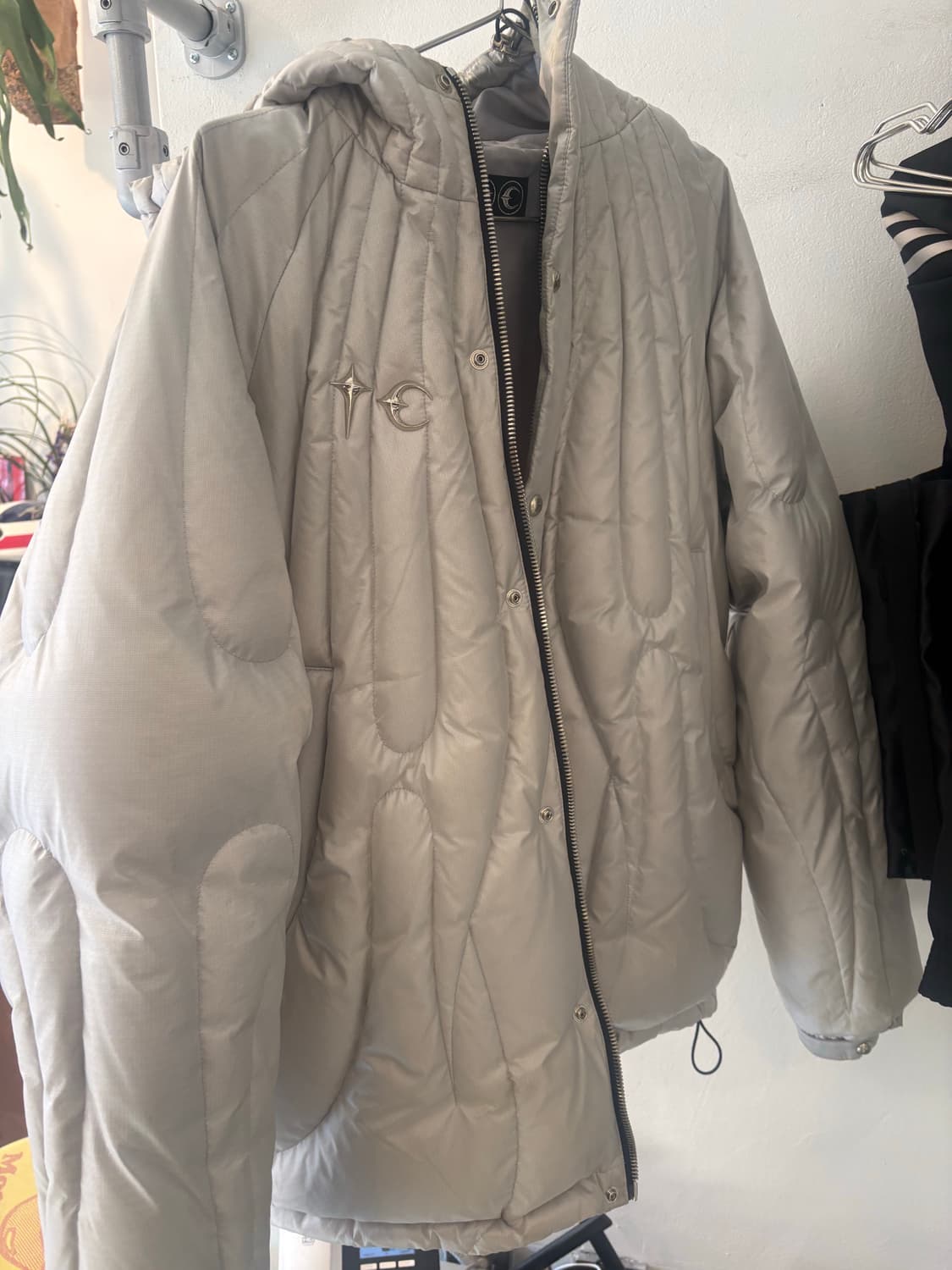 떠그클럽 케이브패딩 상품이미지1