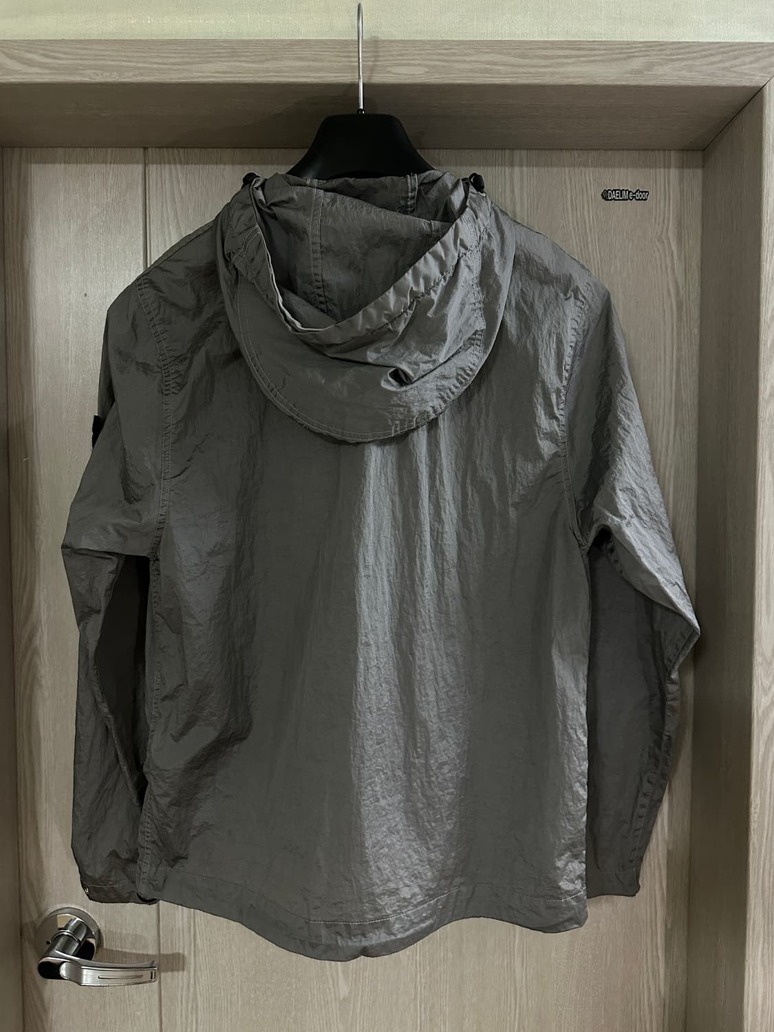 스톤아일랜드 나일론 메탈 25ss 와트로 후드 자켓 상품이미지2