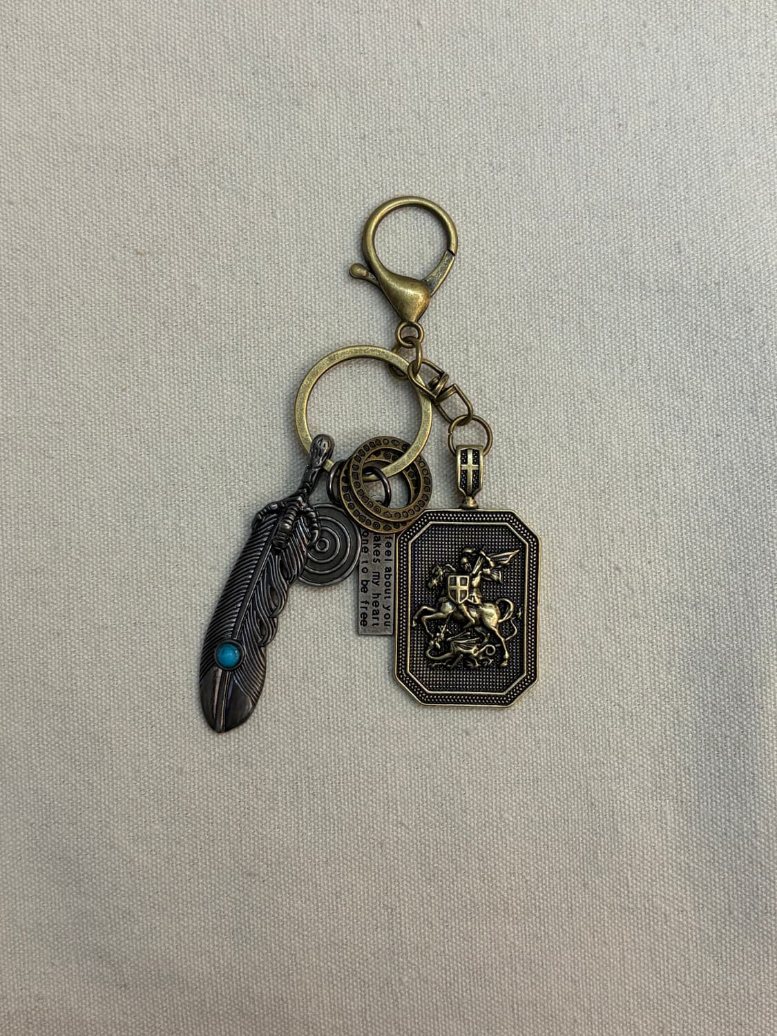 빈티지 가디언 페더 키링 상품이미지1
