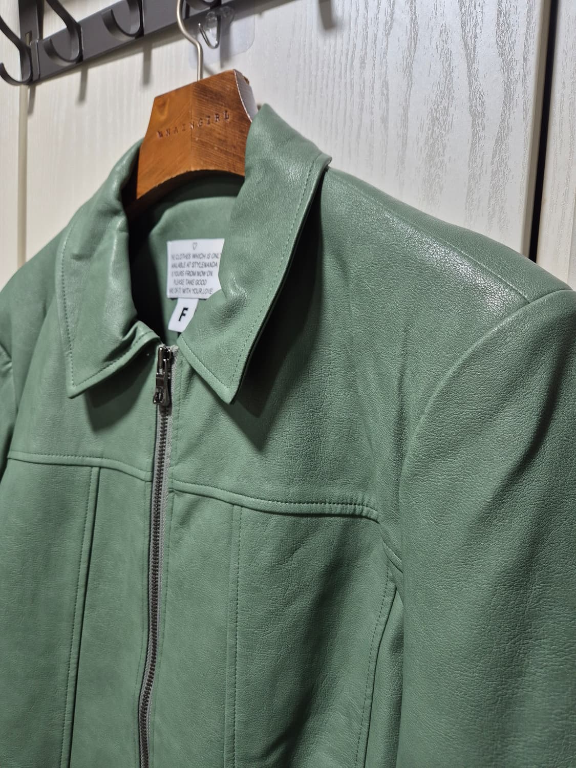 (타임세일)(새상품)민트그린 레더 자켓 상품이미지4